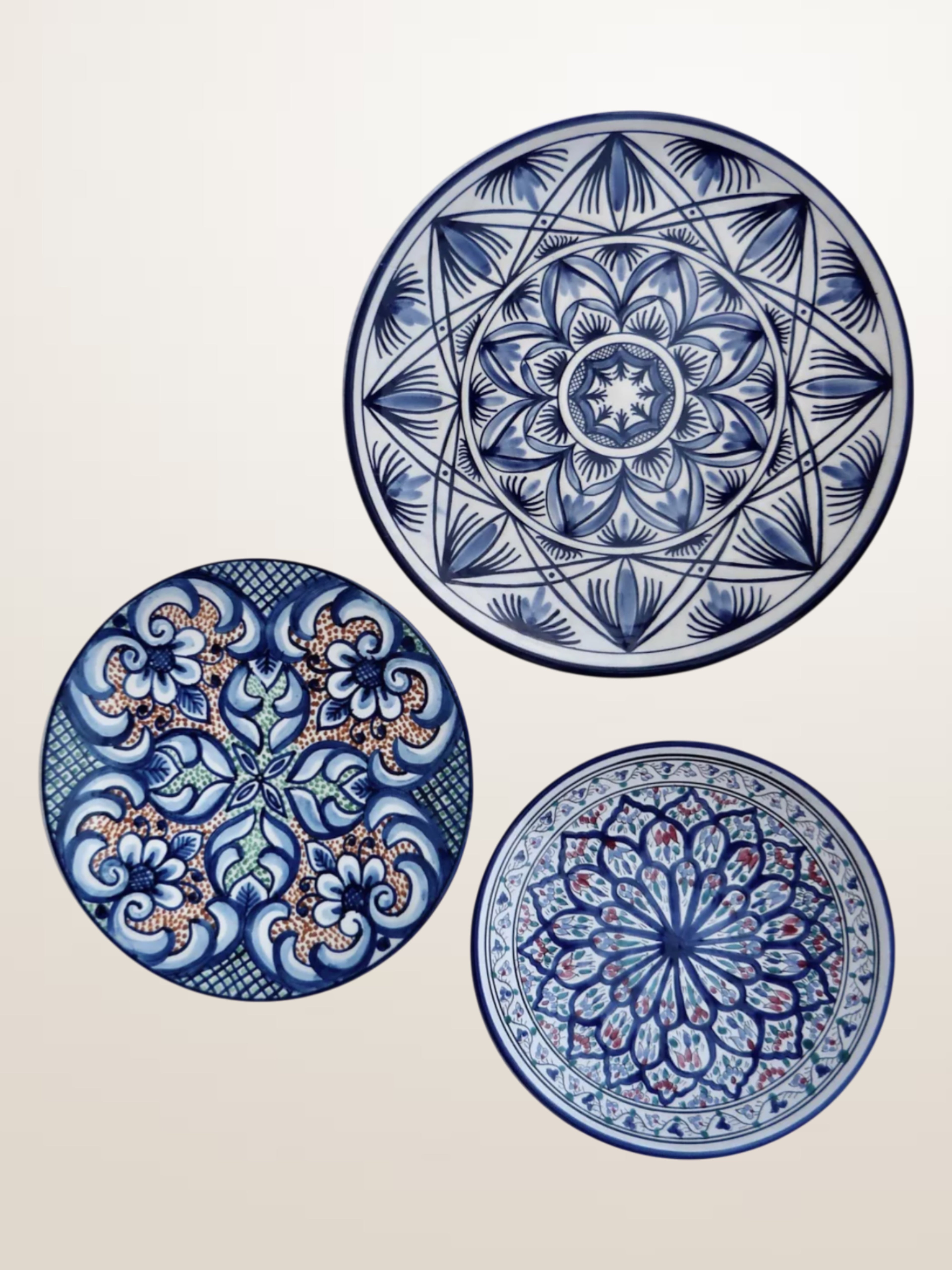 Set de trois plats en céramique peinte espagnole - ⌀ 23, 26 et 32 cm