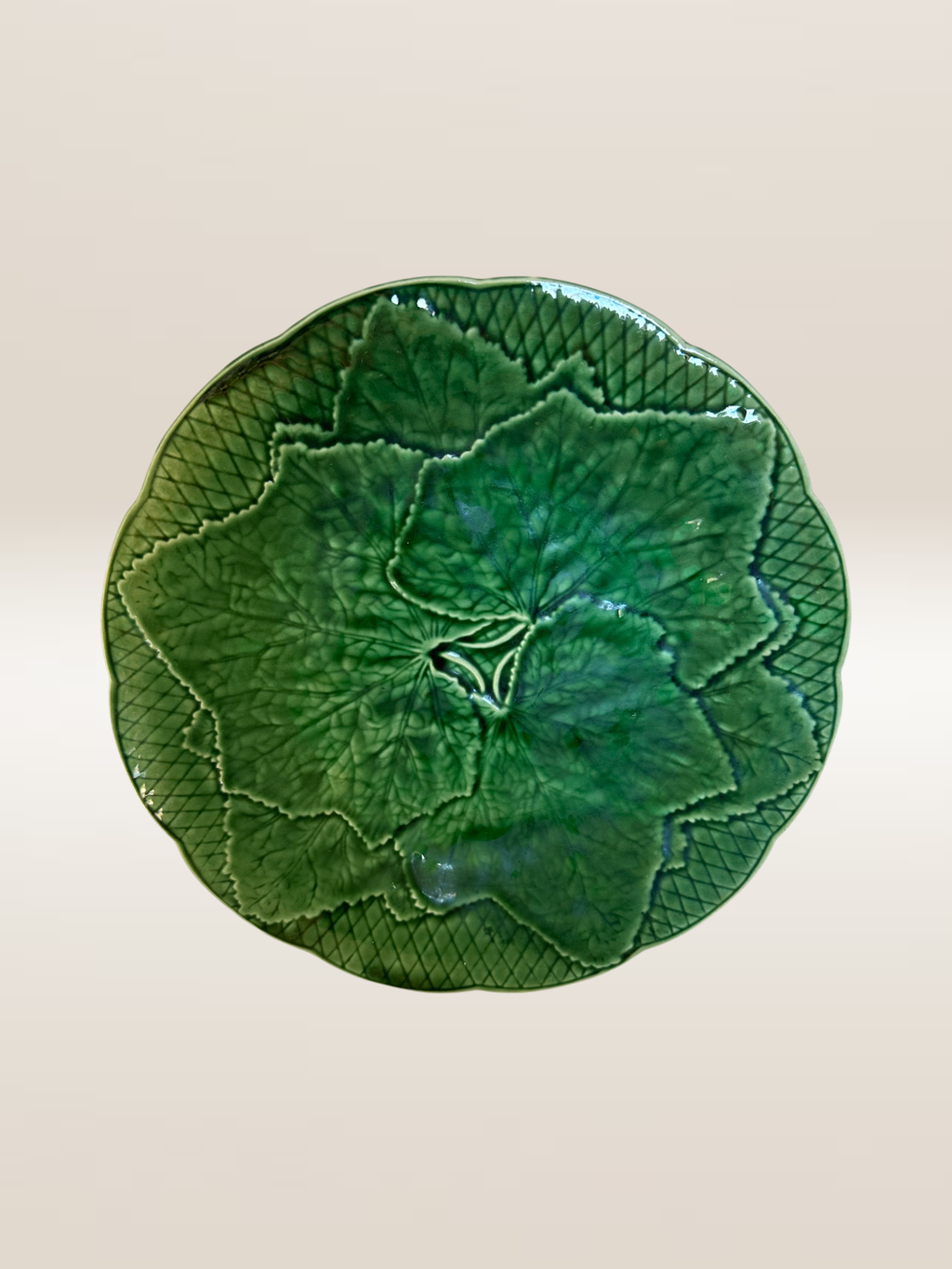 Set de 5 assiettes à dessert barbotine verte, modèle feuille de vigne Gien