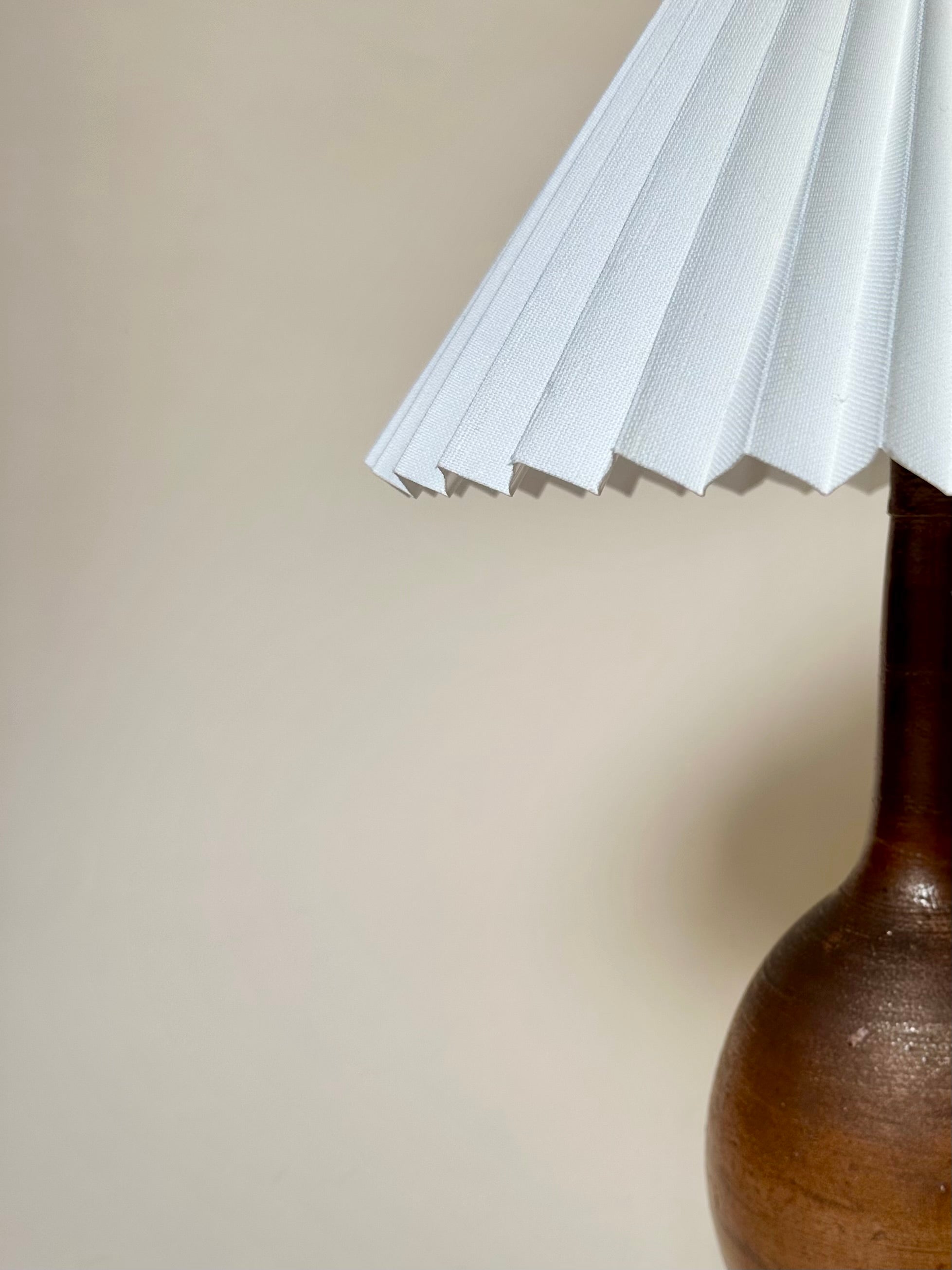 Lampe à poser en grès