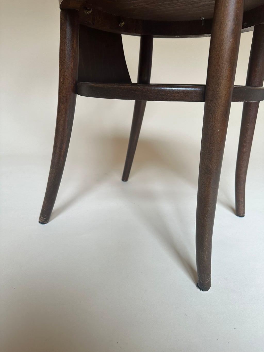 Set de six chaises Mouette attr. à Baumann