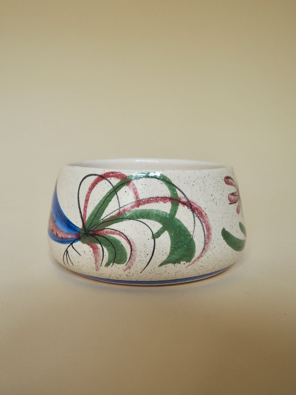 Pot couvert Pignot en faïence, décor coq