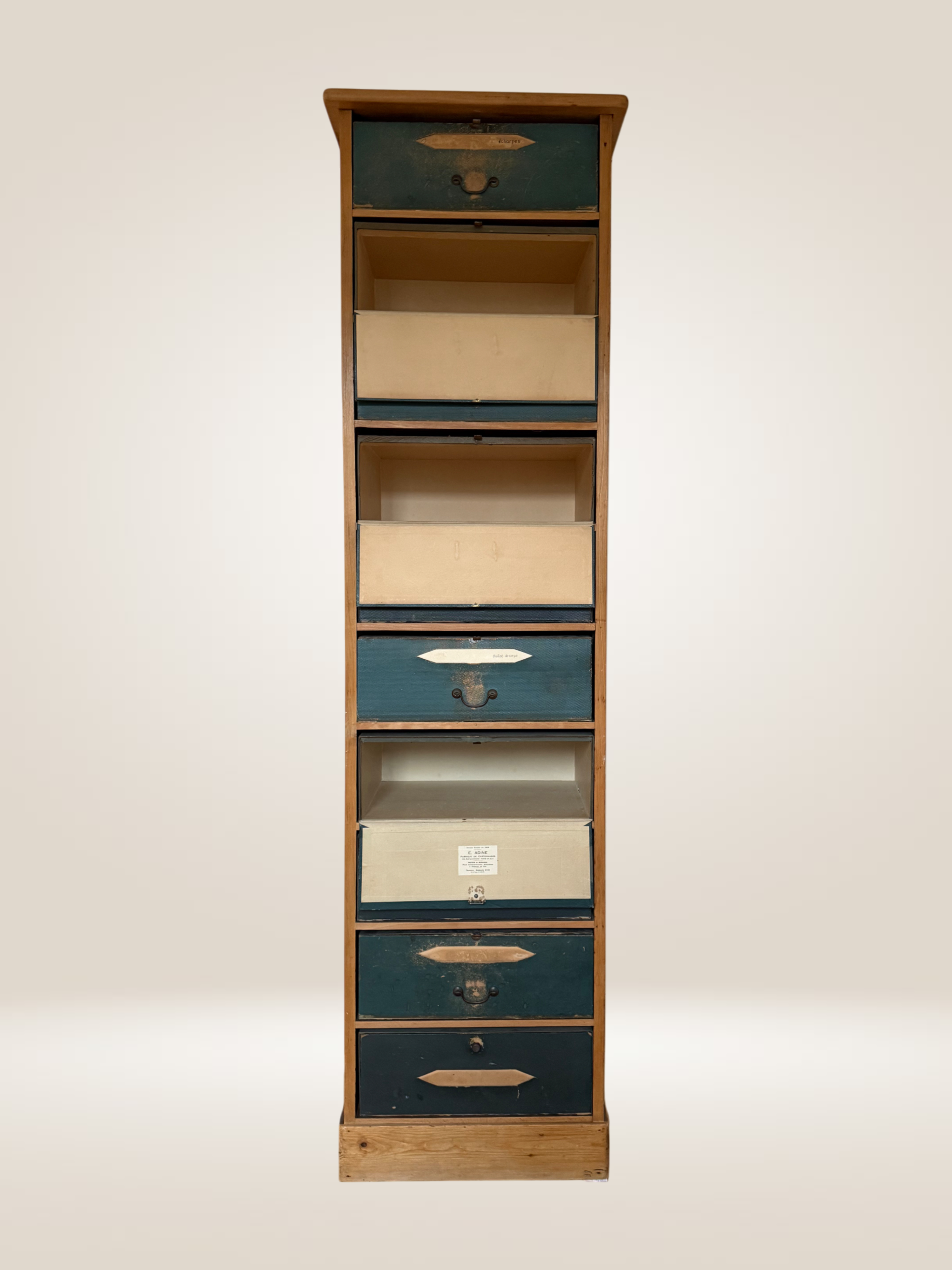 Cartonnier en bois et carton