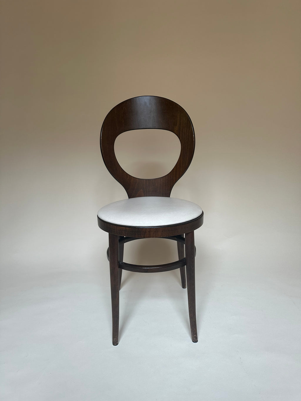 Set de six chaises Mouette attr. à Baumann