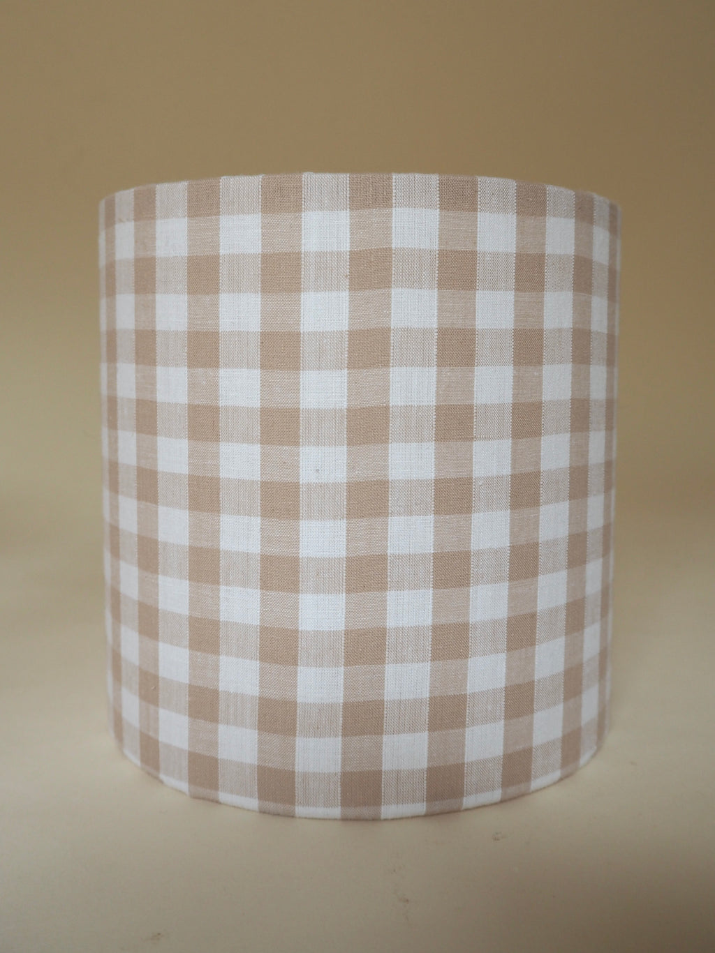 Lampe en céramique avec abat-jour en coton vichy
