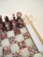 Jeu d'échecs en onyx et marbre