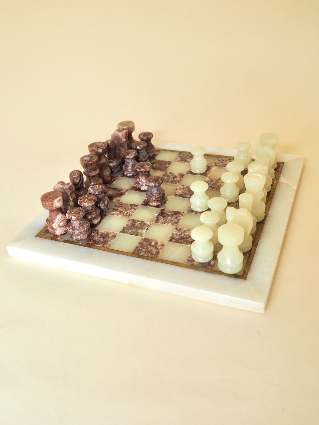 Jeu d'échecs en onyx et marbre