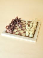 Jeu d'échecs en onyx et marbre