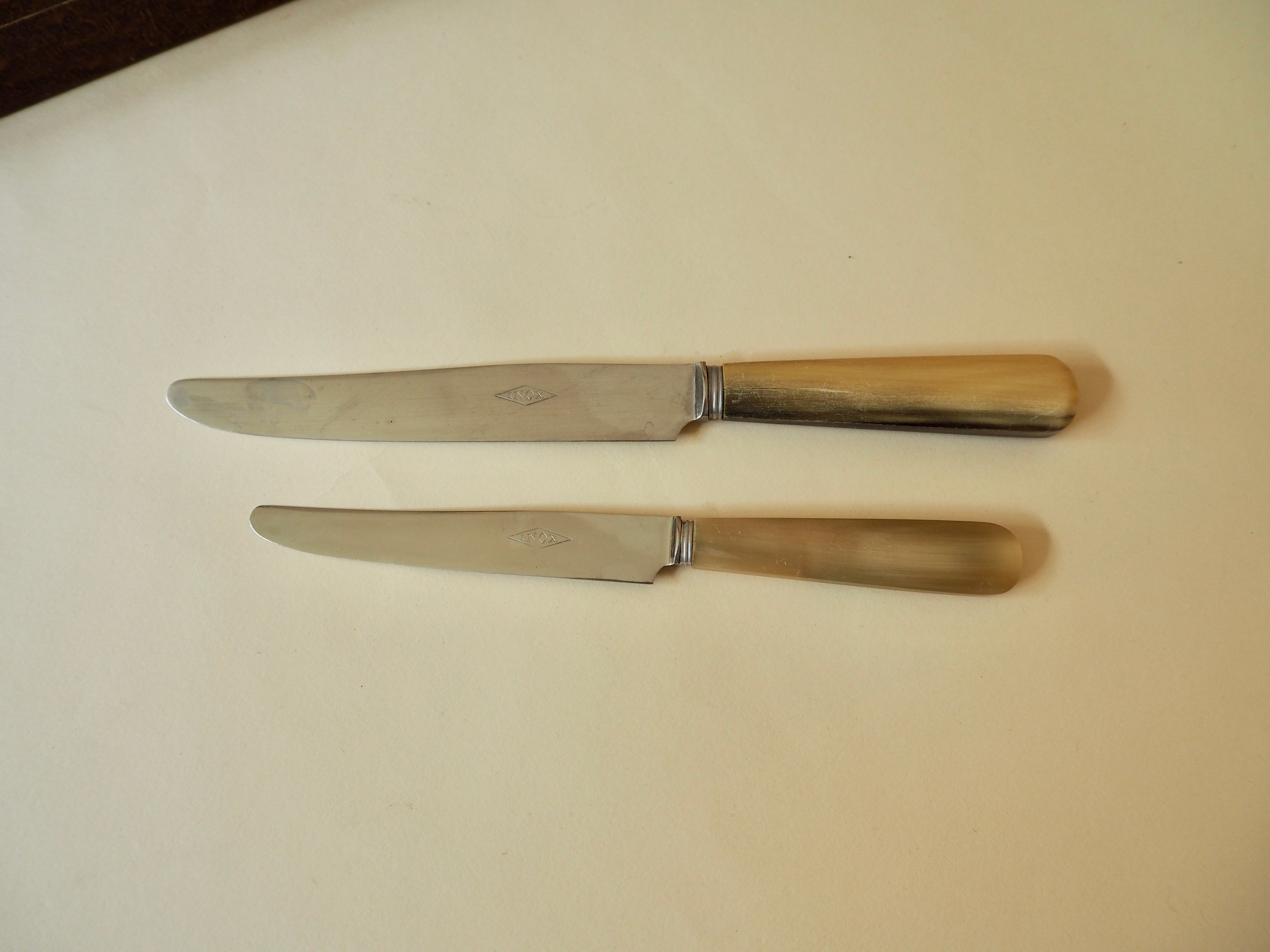 Ménagère de table en os et nacre