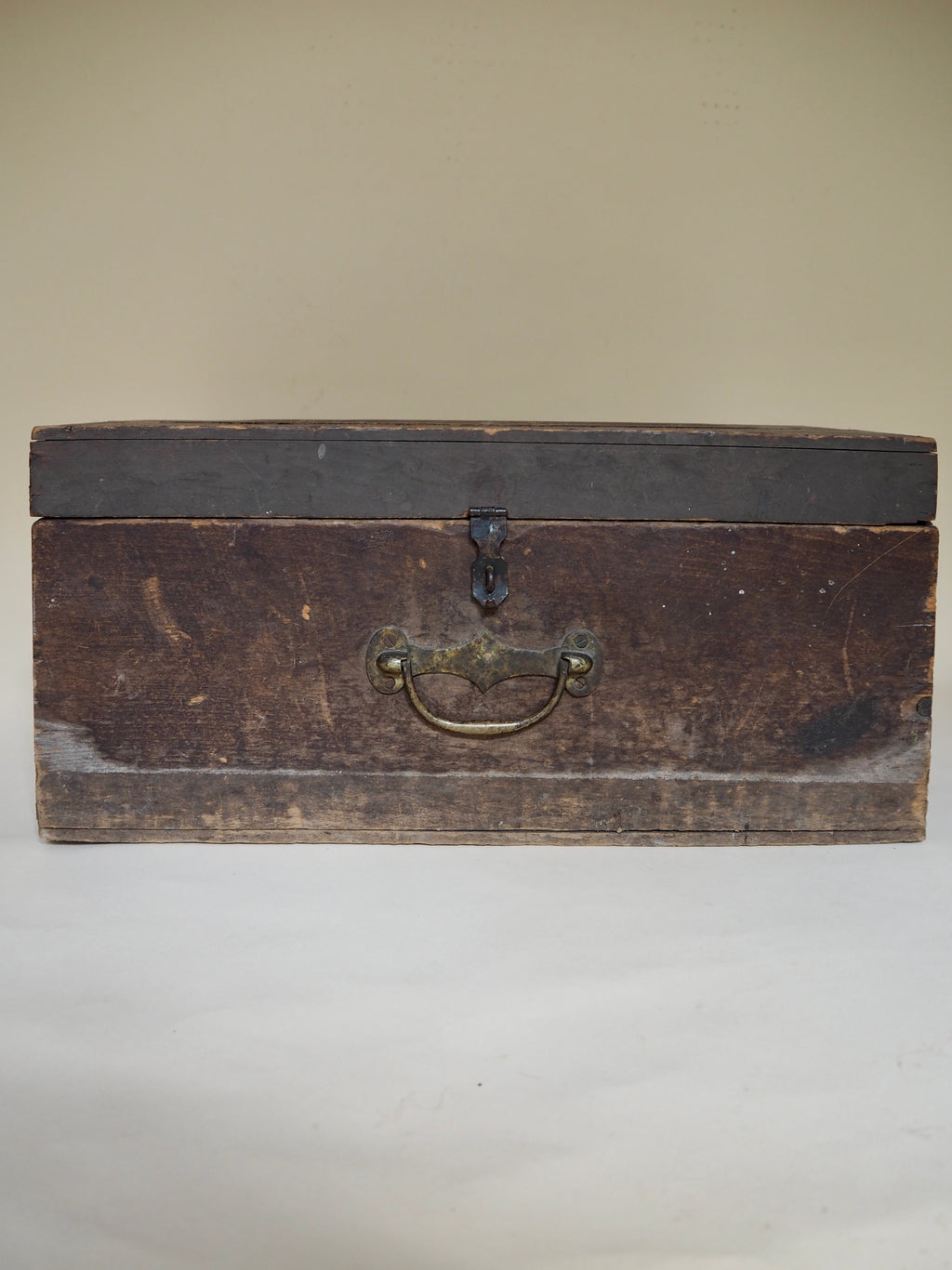 Ancienne caisse d’atelier en bois