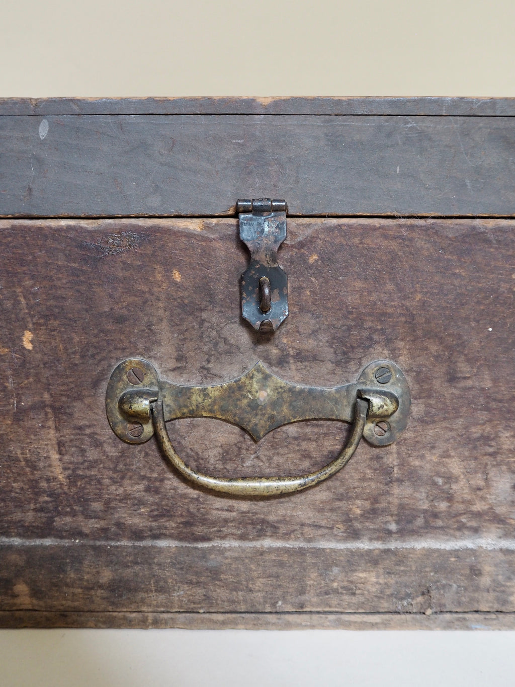 Ancienne caisse d’atelier en bois