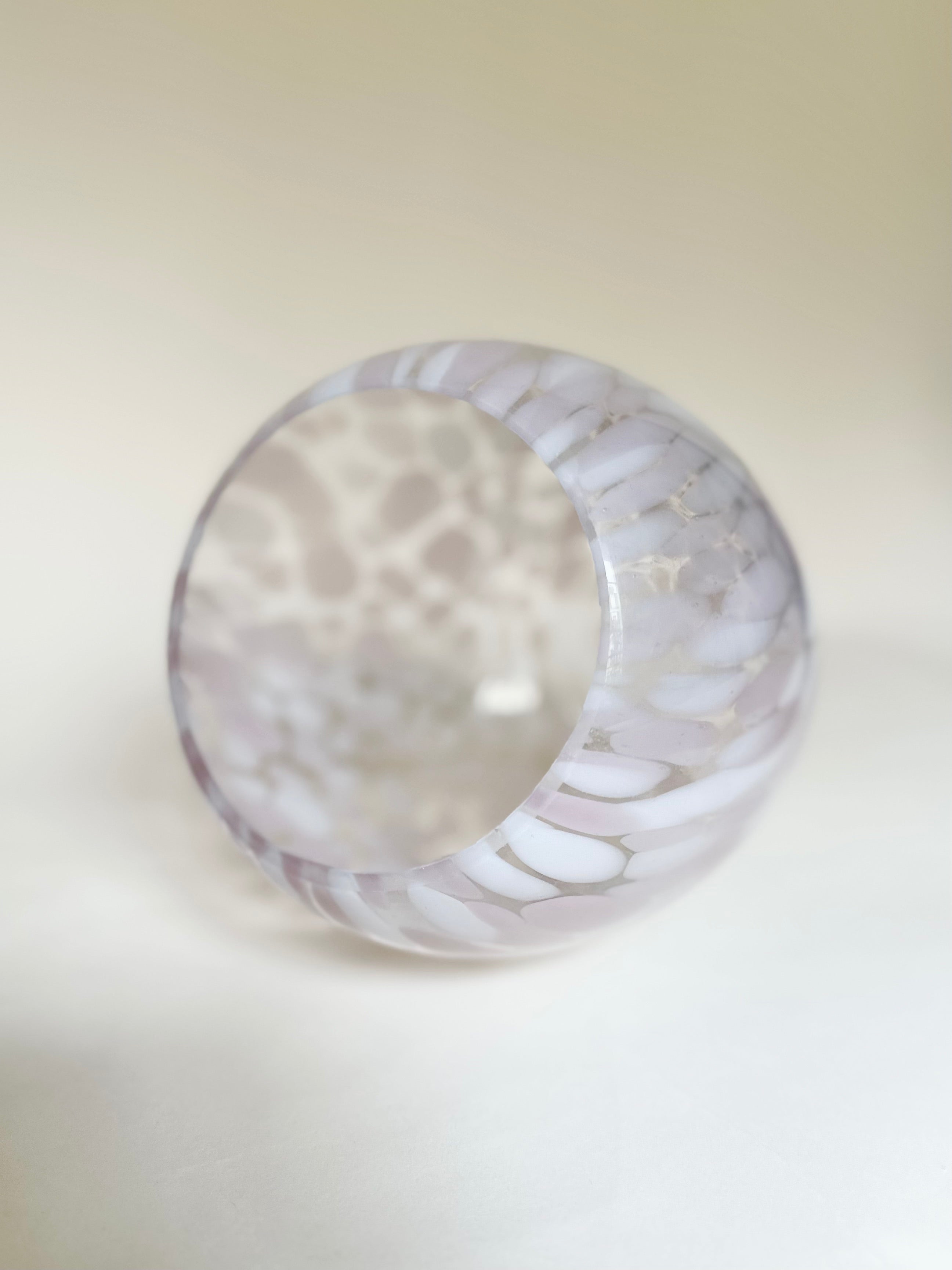 Vase en verre soufflé