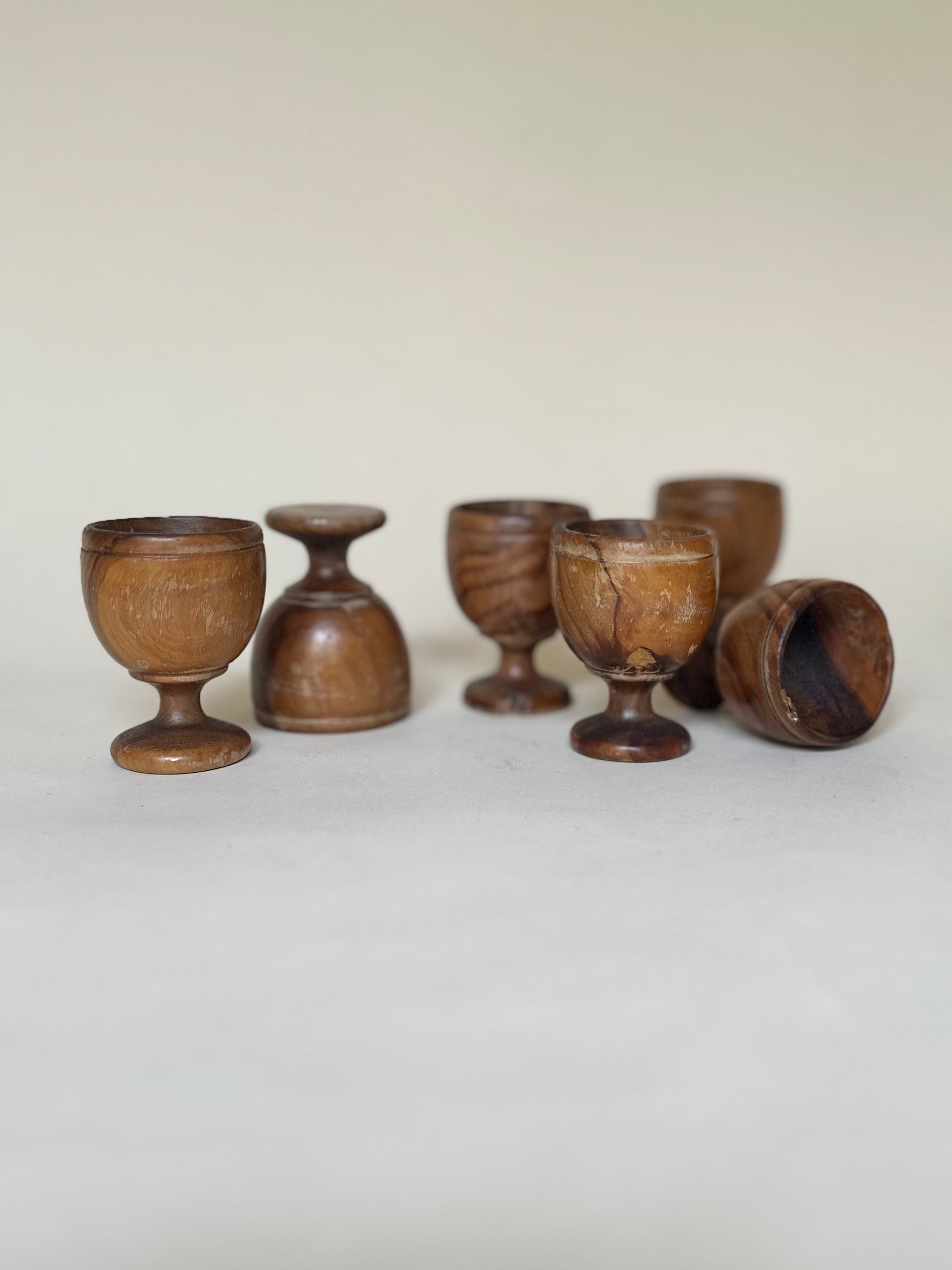 Set de six coquetiers en bois