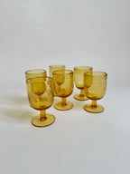 Set de six verres à pied en verre bullé jaune