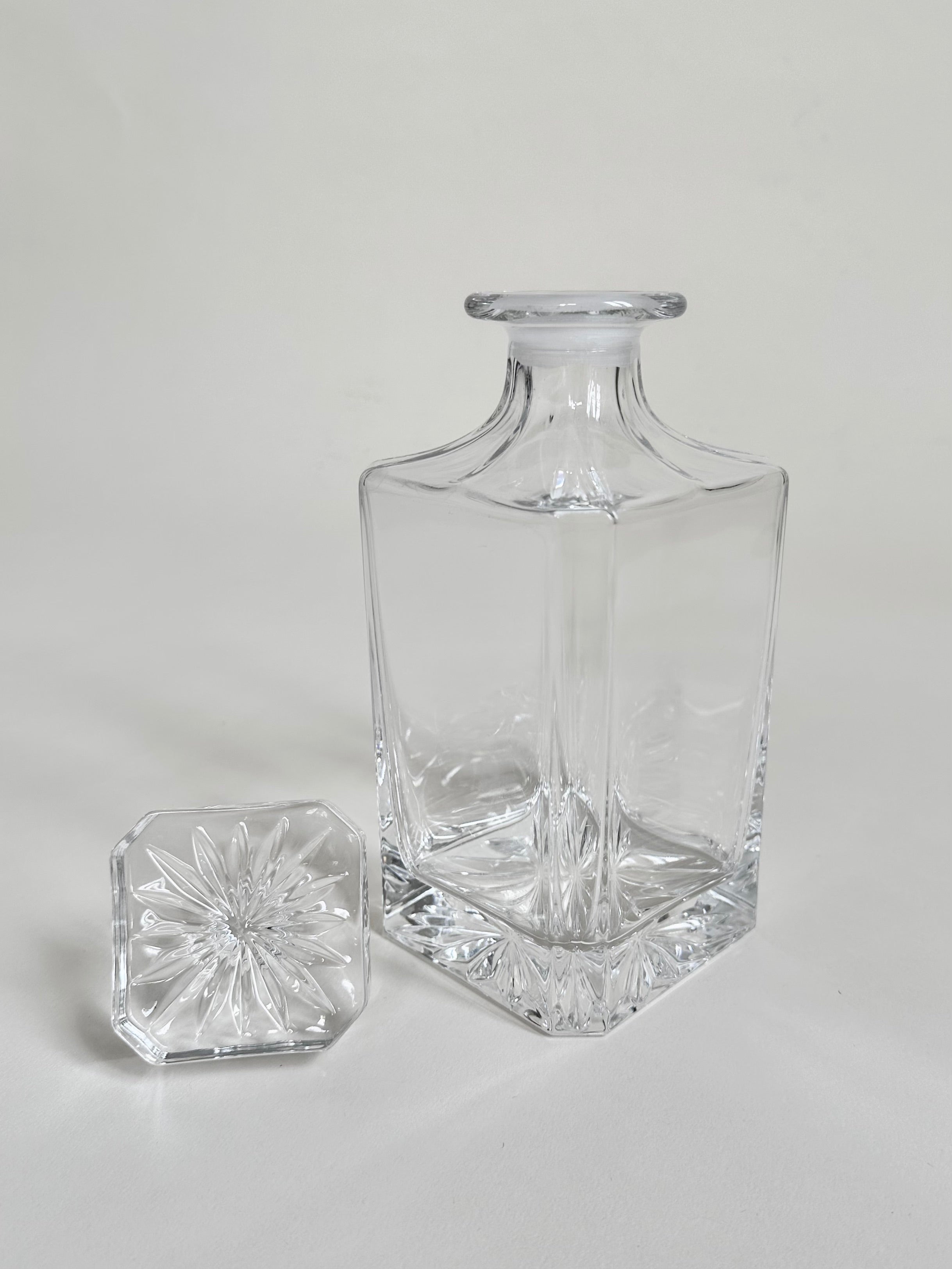 Carafe à whisky en cristal taillé