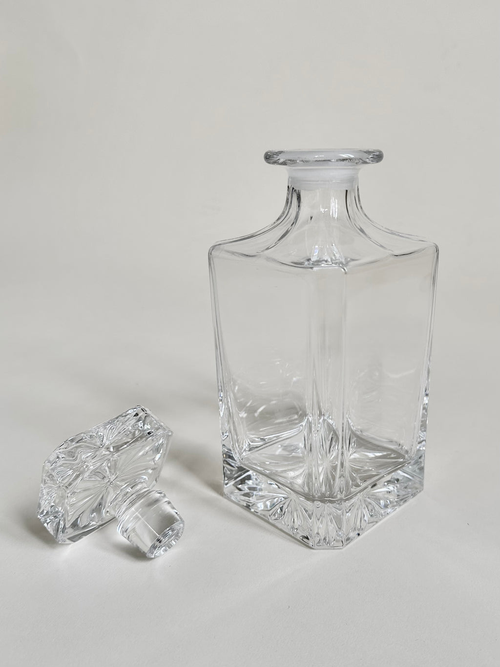 Carafe à whisky en cristal taillé