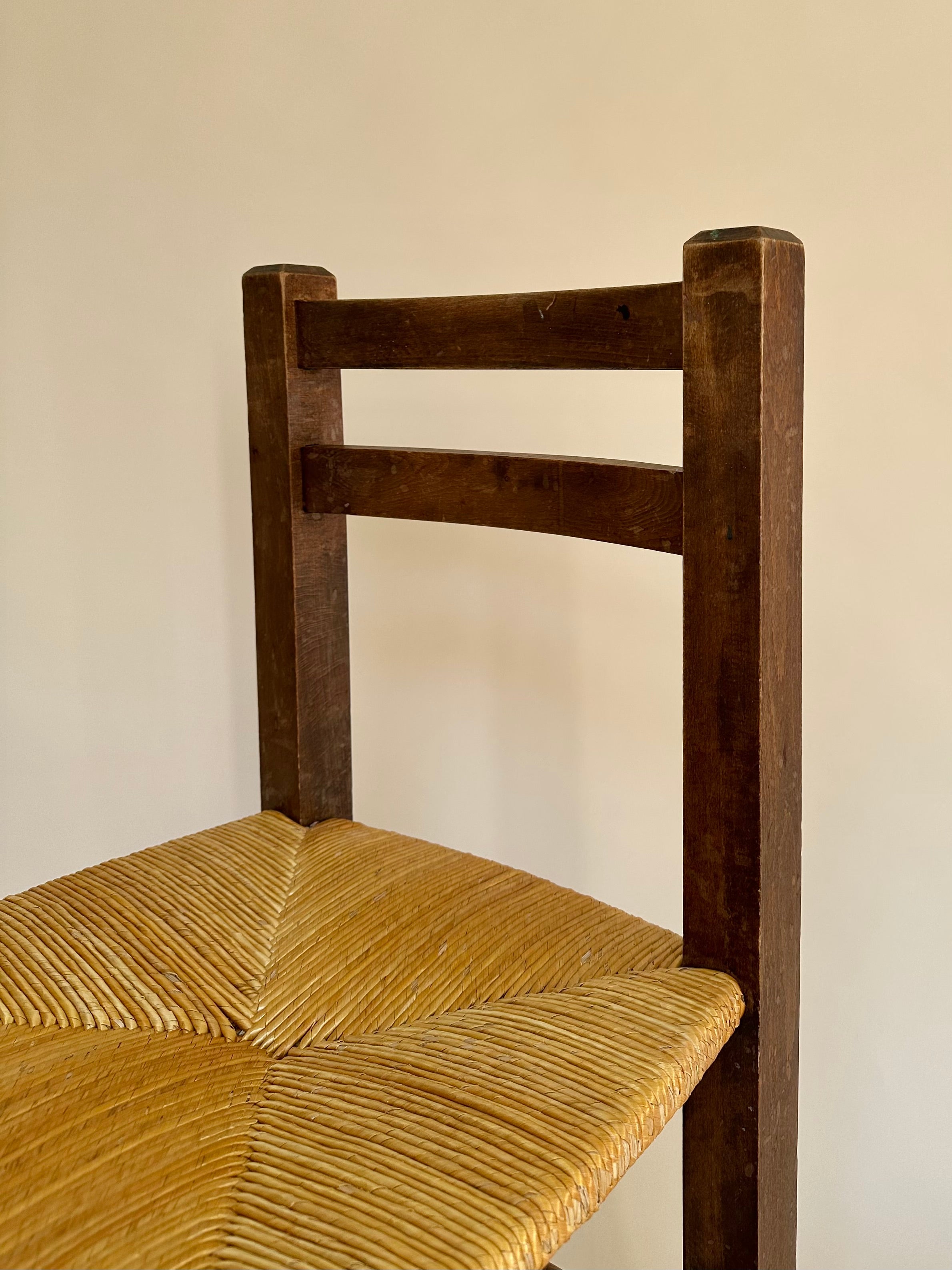 Set de quatre chaises paysannes paillées