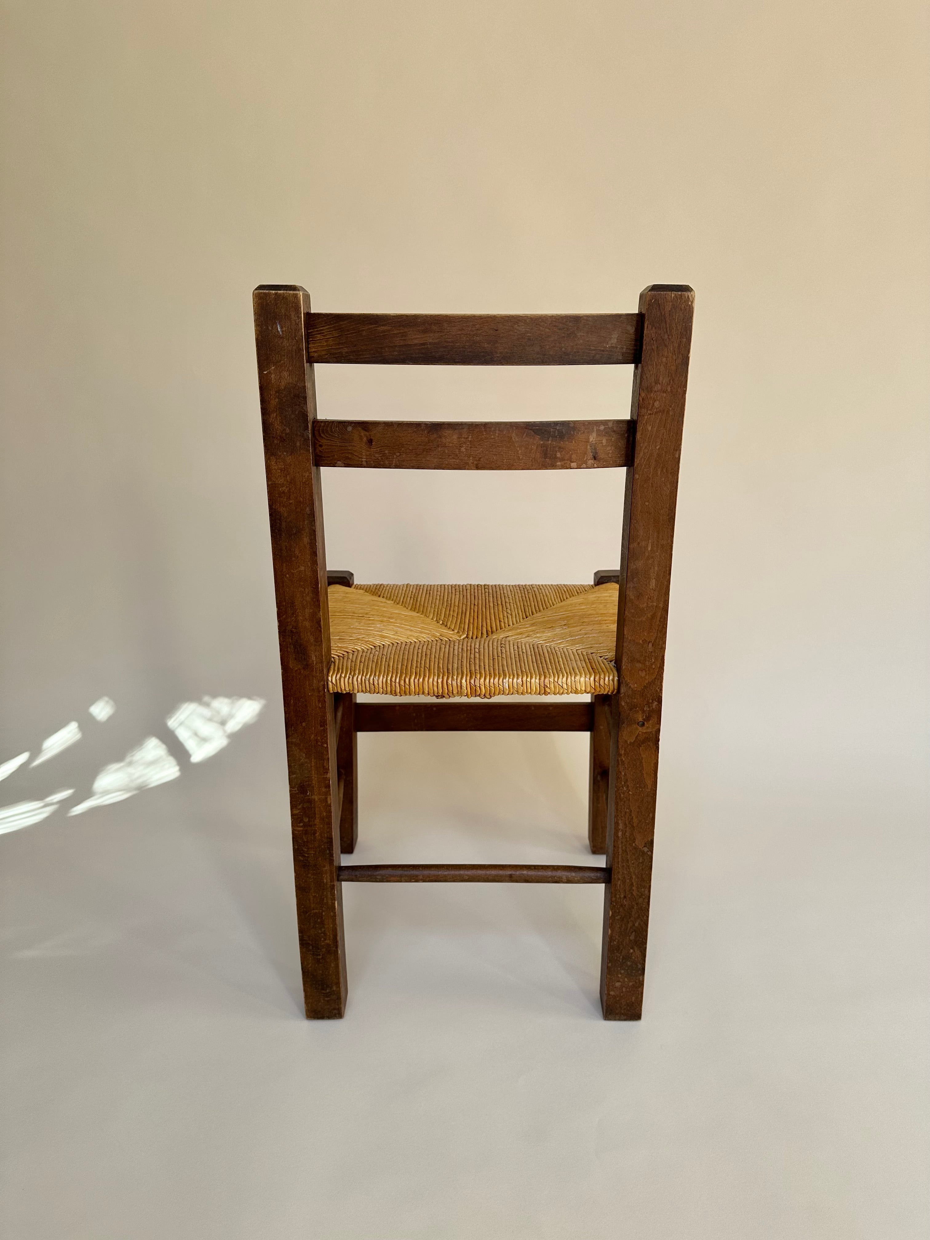 Set de quatre chaises paysannes paillées