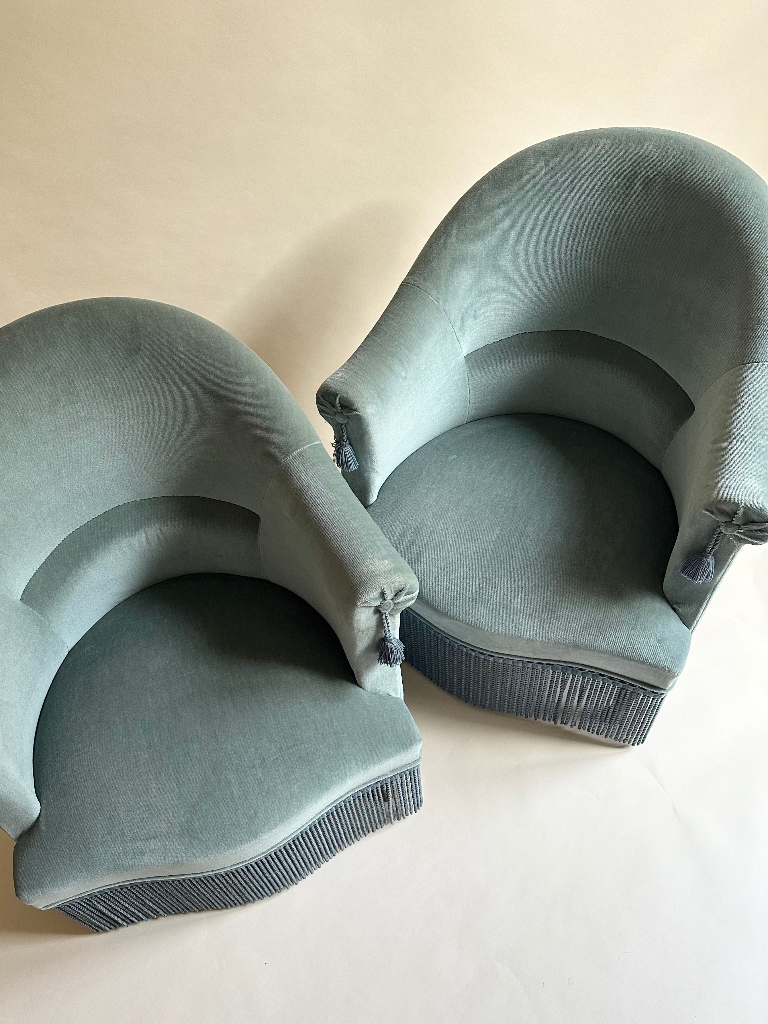 Fauteuils crapauds en velours bleu