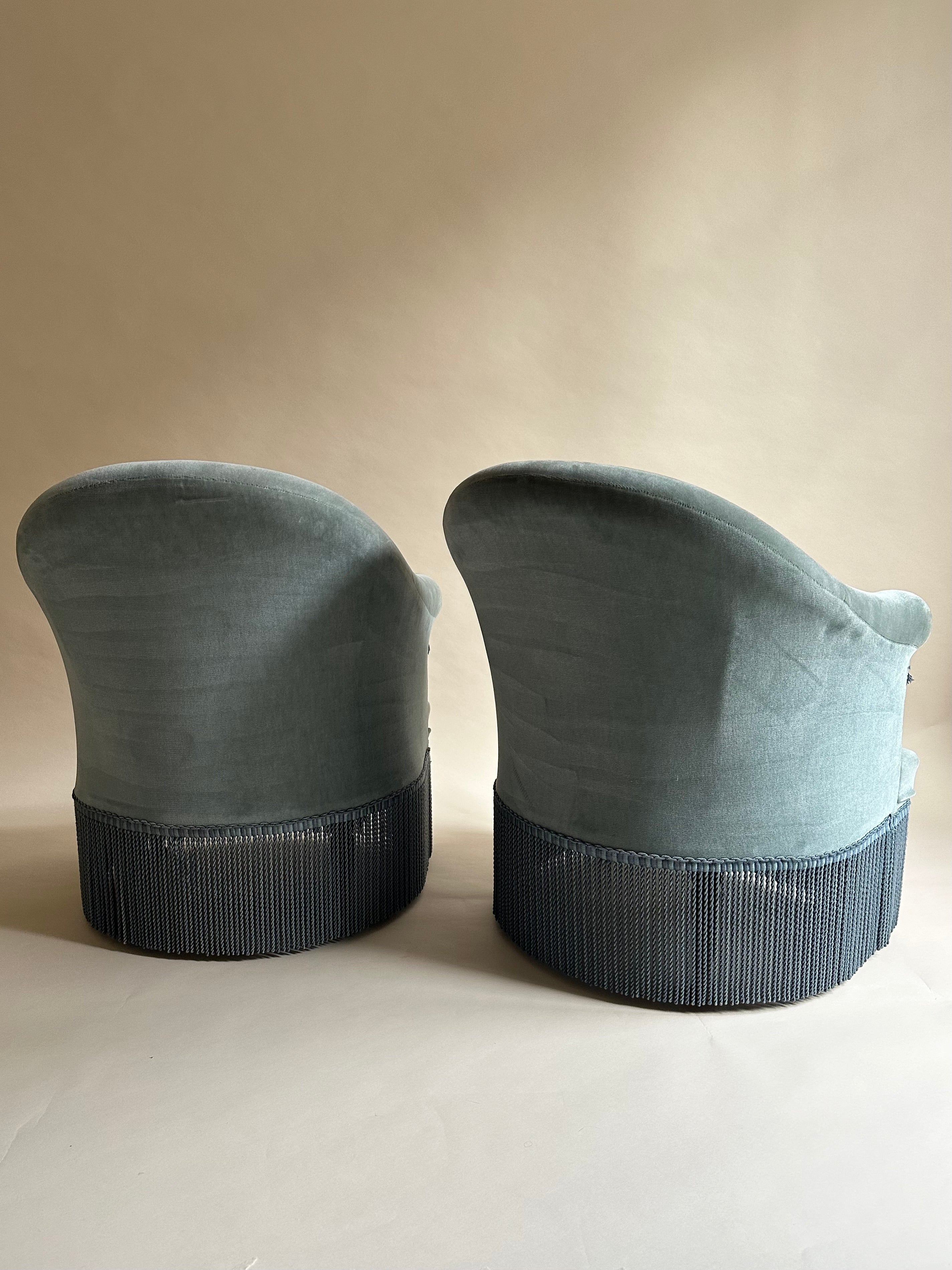 Fauteuils crapauds en velours bleu