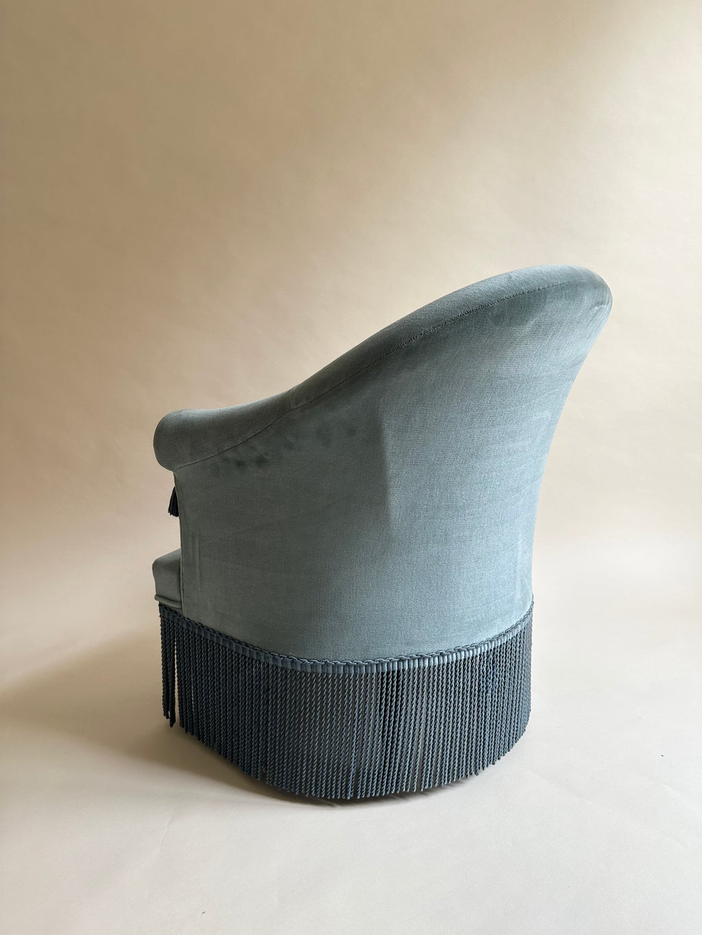 Fauteuils crapauds en velours bleu