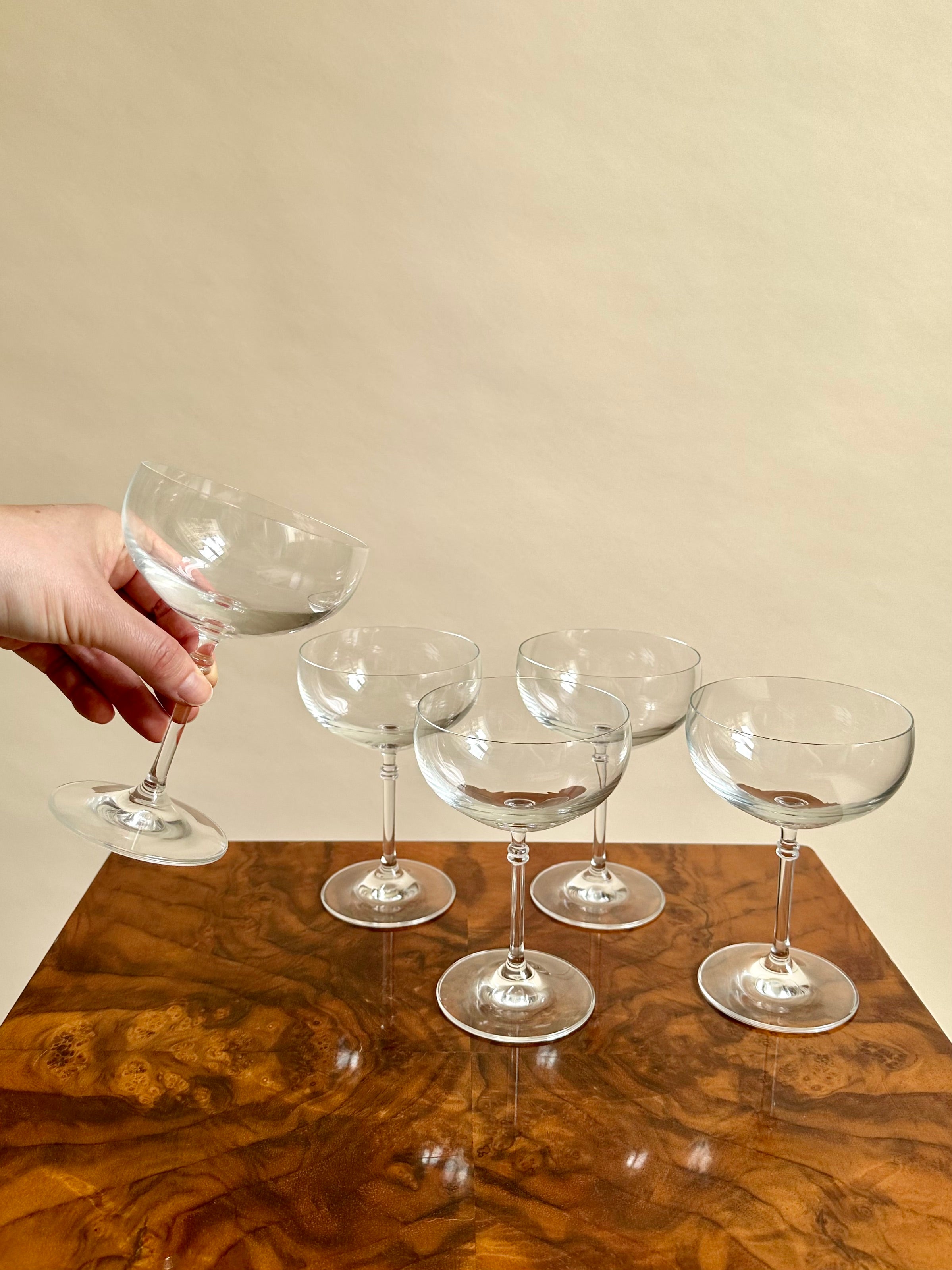 Set de cinq coupes à champagne