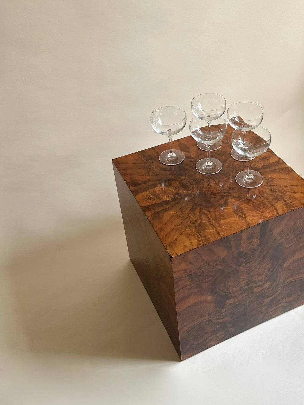 Set de cinq coupes à champagne