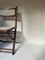 Chaises pliantes en bois et cannage