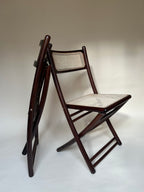 Chaises pliantes en bois et cannage