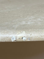 Table basse oeil en travertin