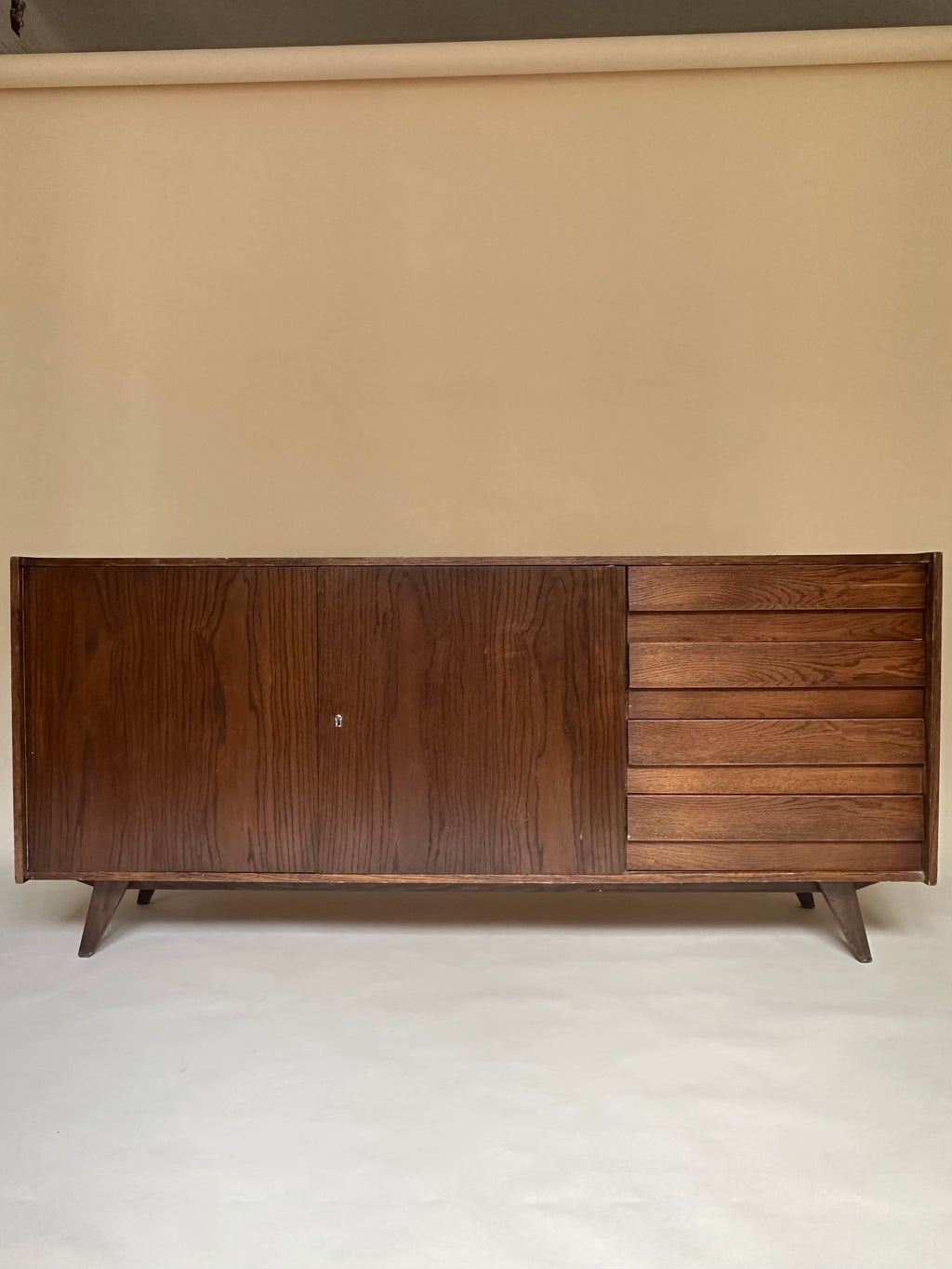 Enfilade U-460 Jiri Jiroutek