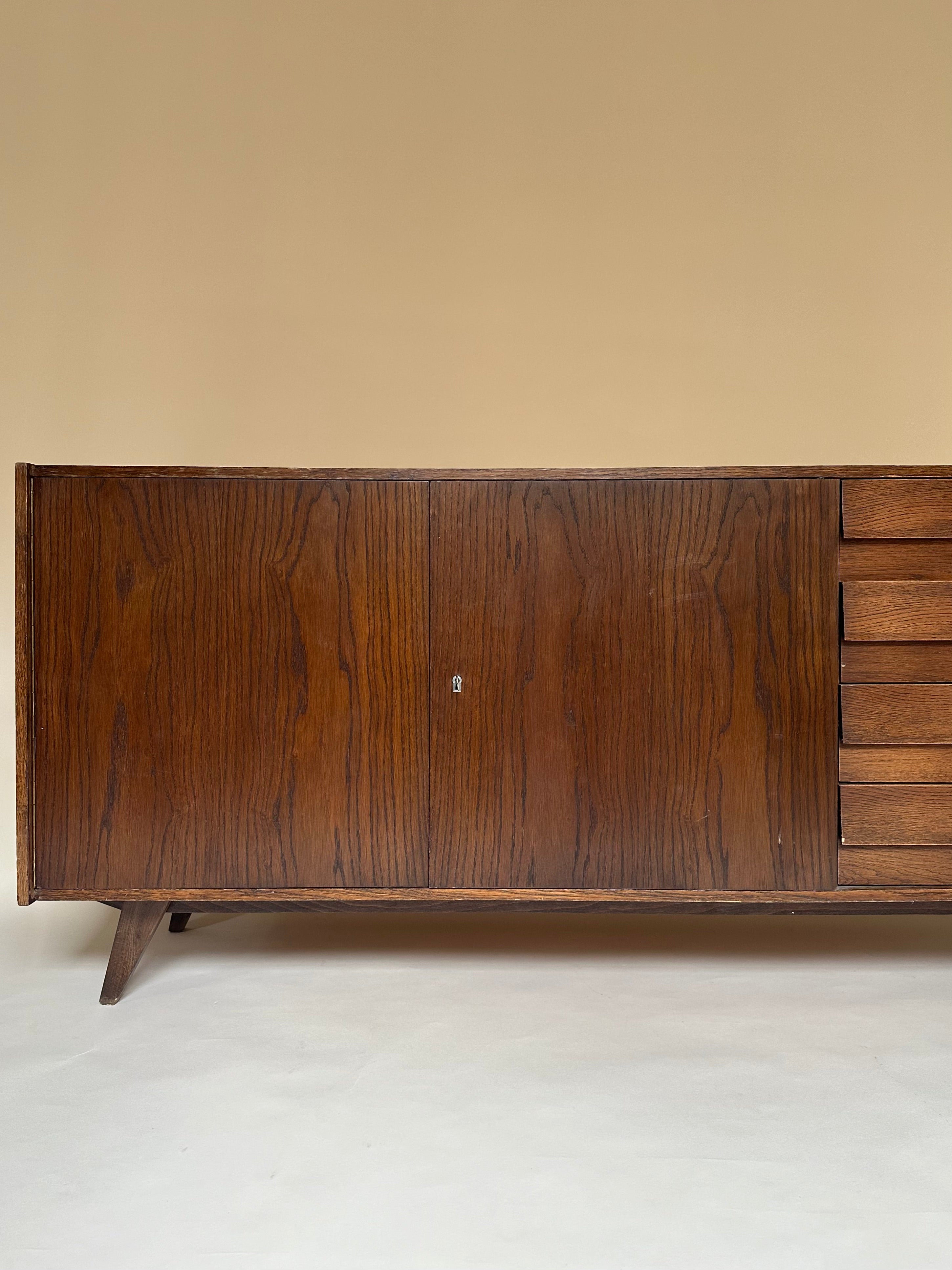 Enfilade U-460 Jiri Jiroutek