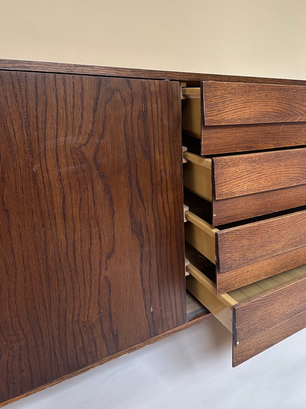 Enfilade U-460 Jiri Jiroutek