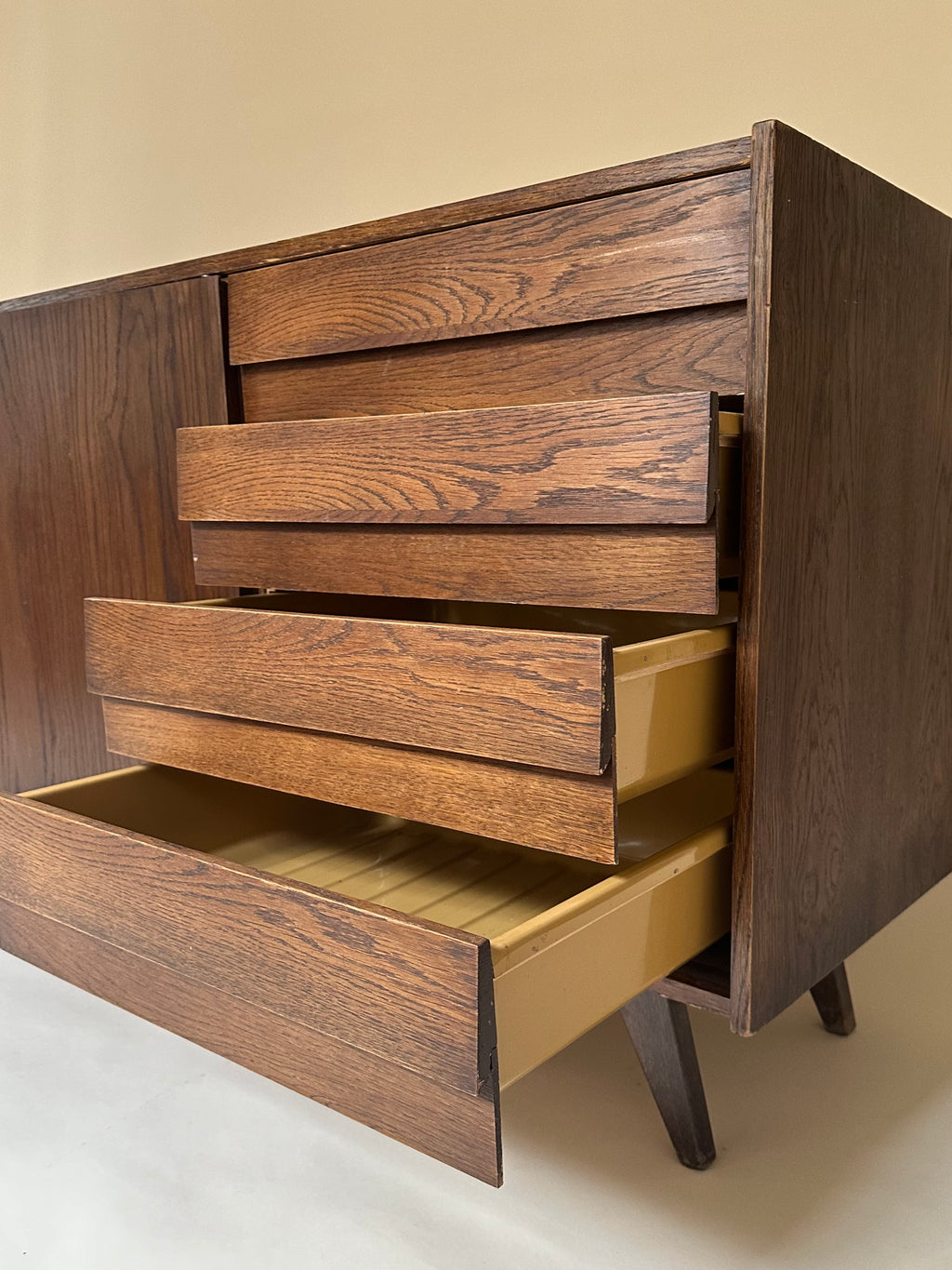 Enfilade U-460 Jiri Jiroutek