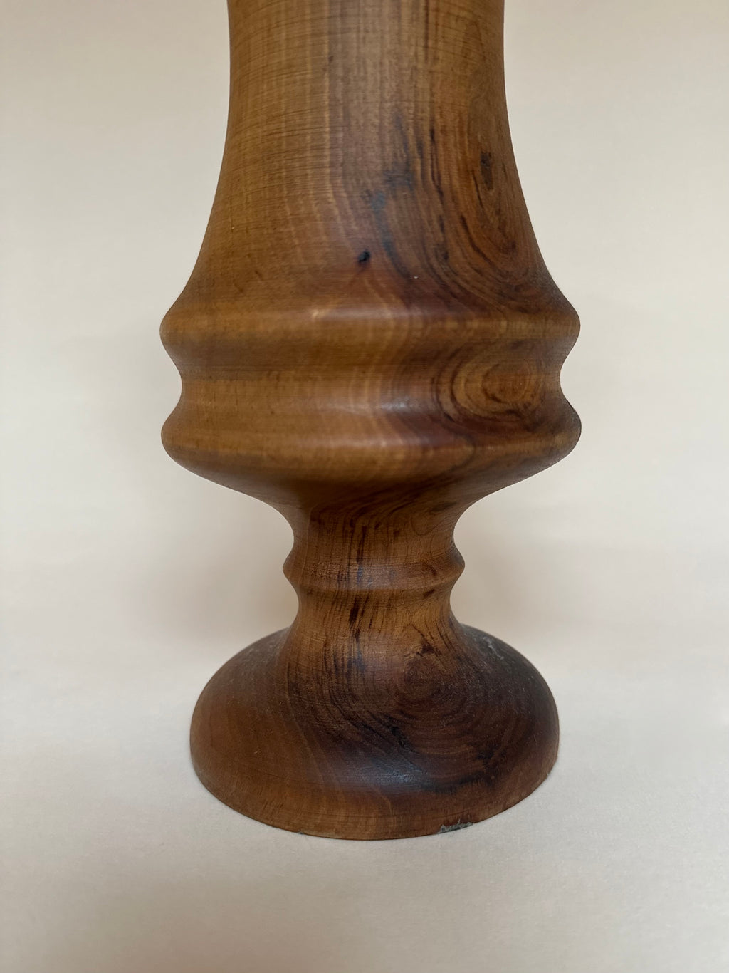 Vase en bois tourné