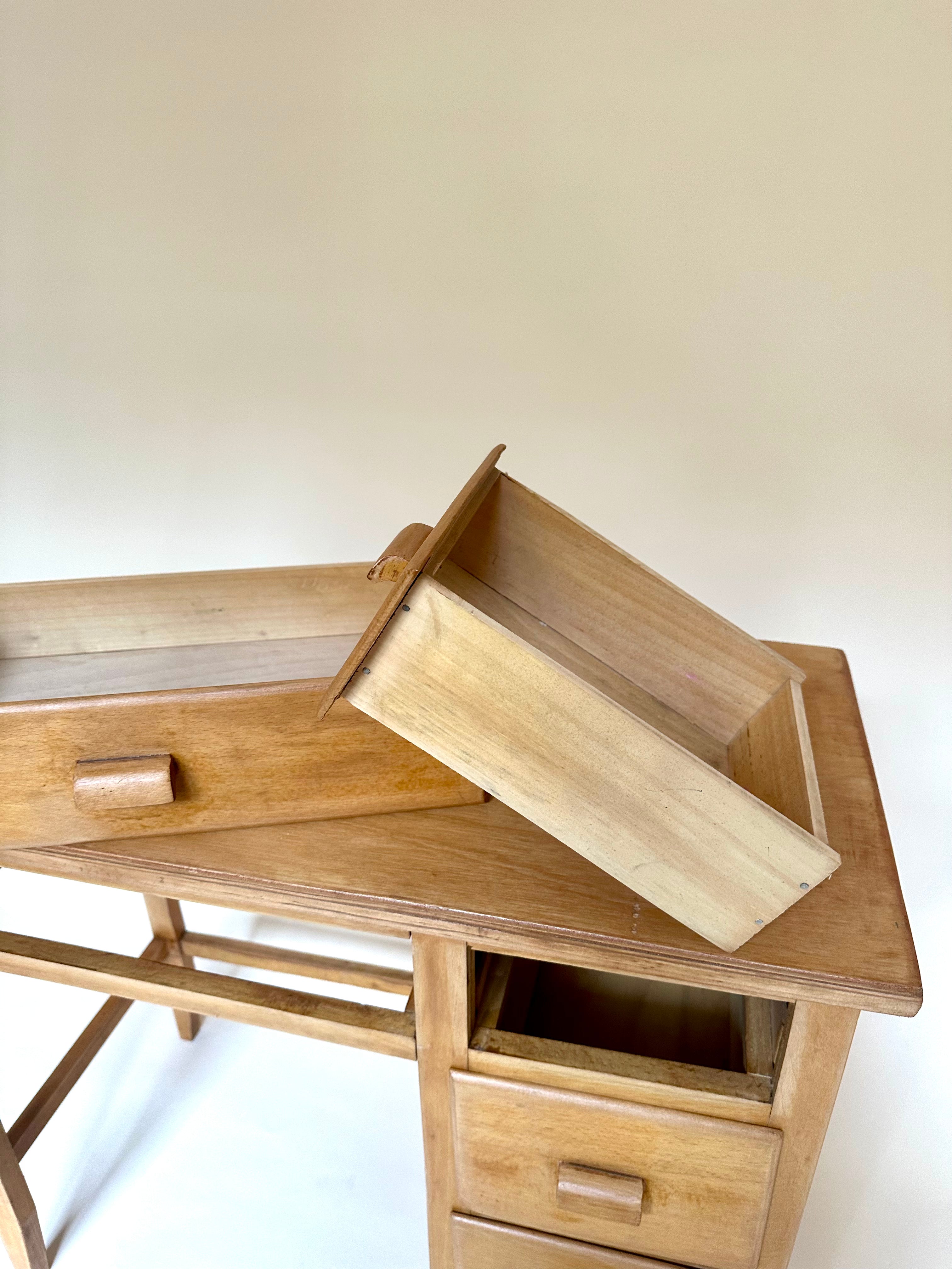 Bureau pour enfant vintage