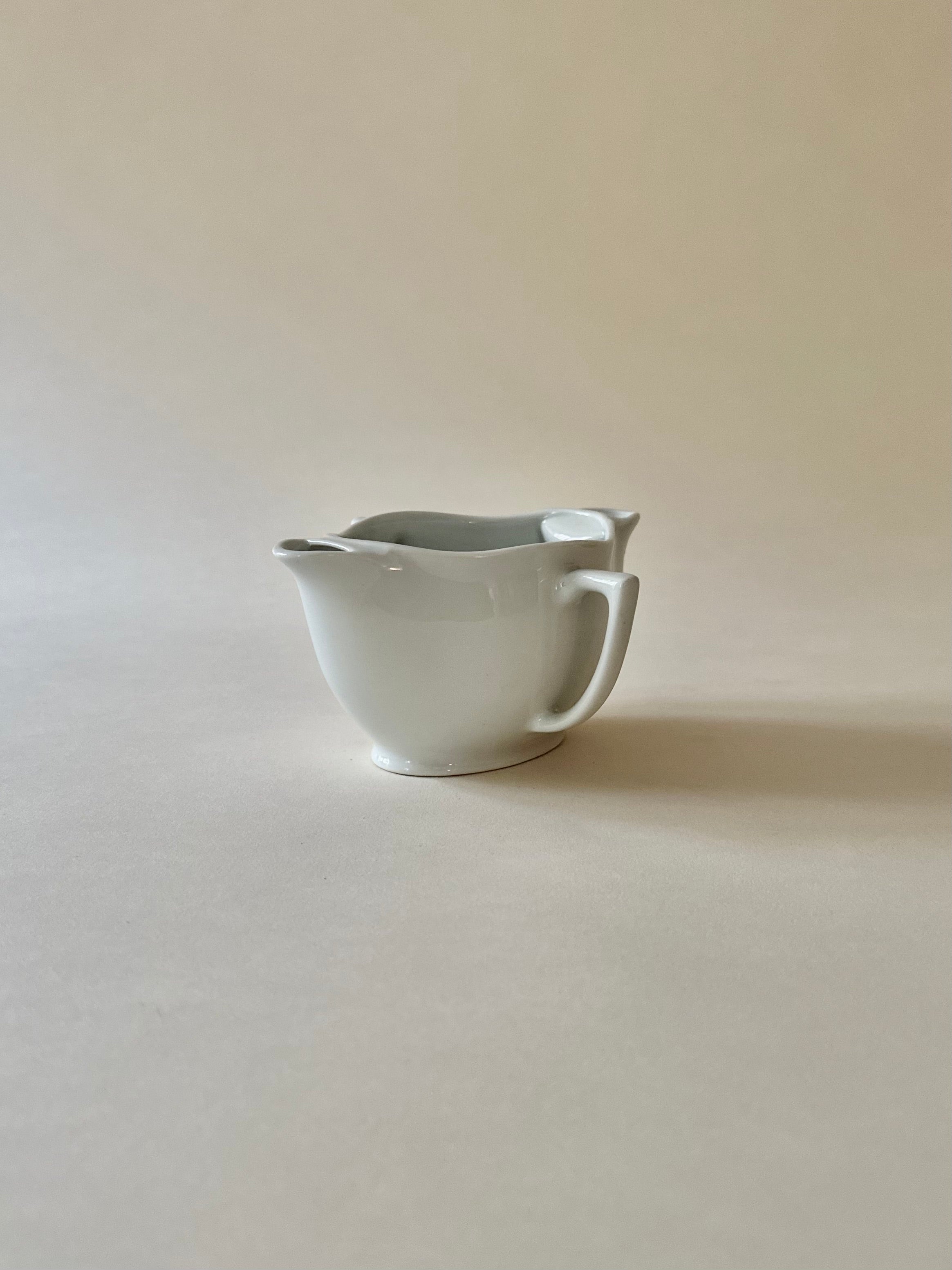 Saucière en porcelaine de Limoges