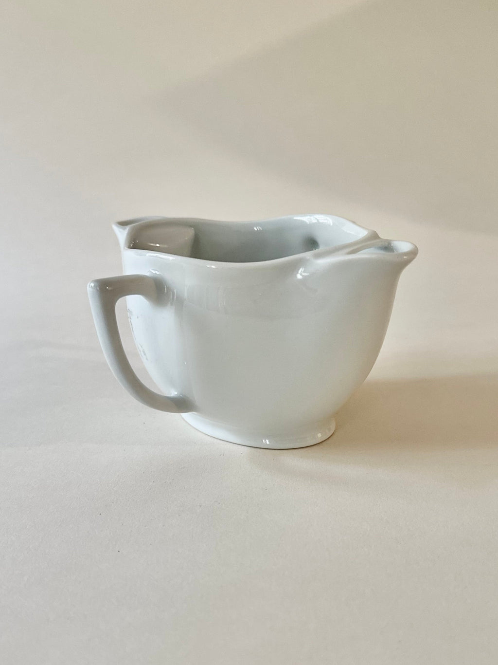 Saucière en porcelaine de Limoges