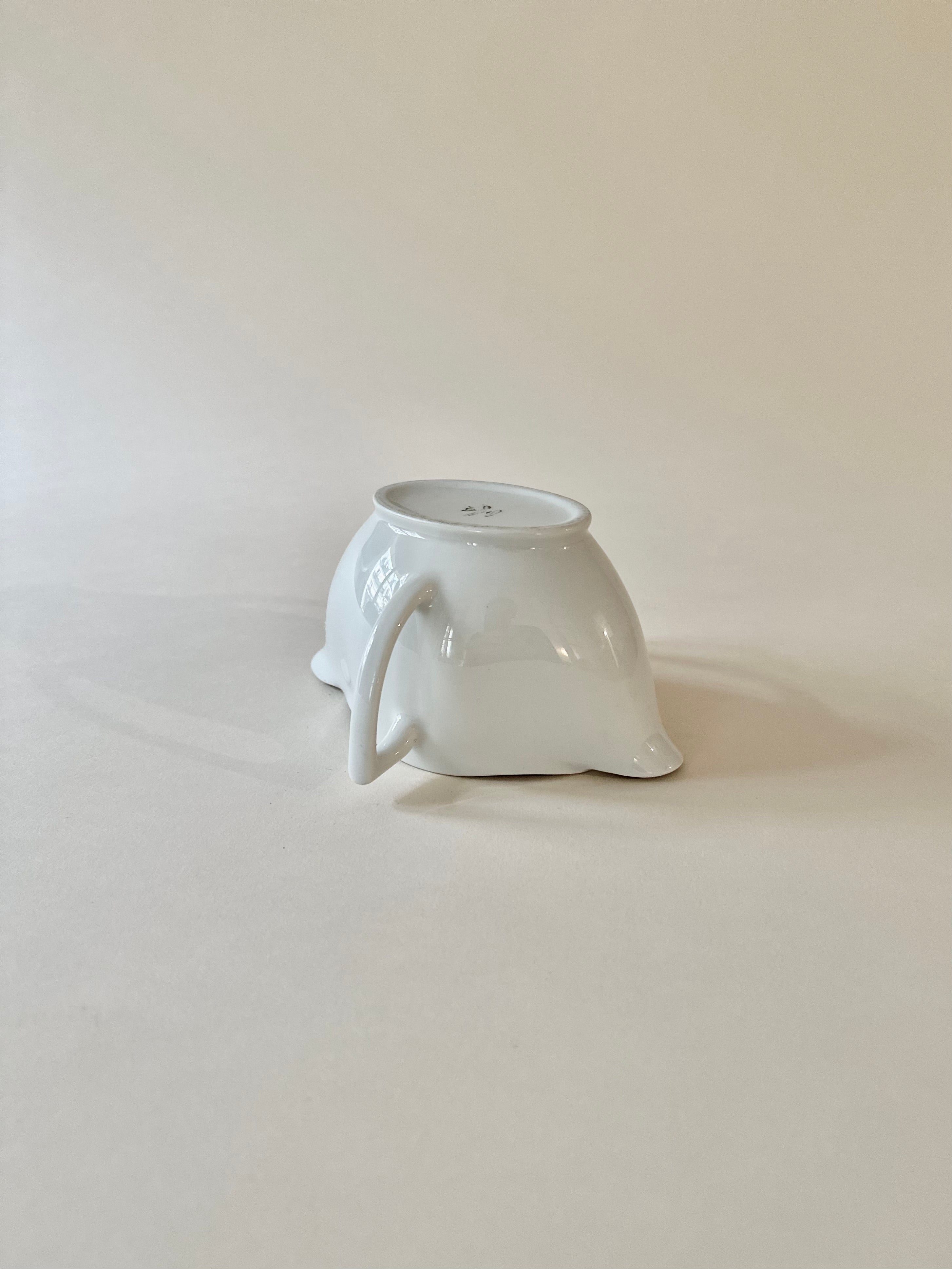 Saucière en porcelaine de Limoges