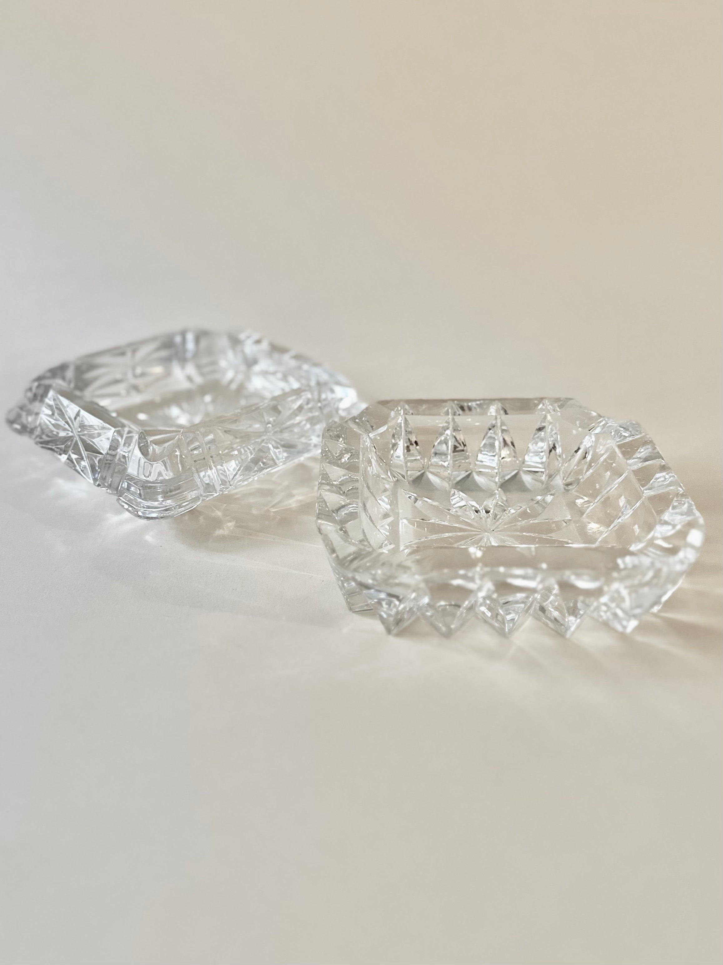 Duo de cendriers en cristal