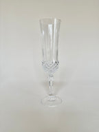 Set de cinq flûtes en verre