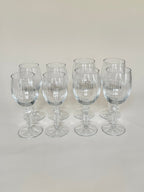Set de quatre verres à eau et quatre verres à vin