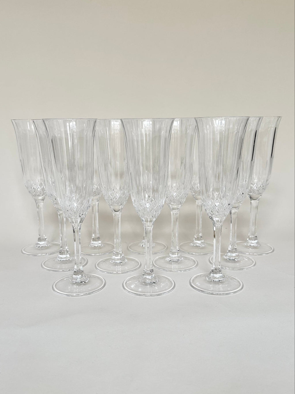 Set de 12 flûtes à champagne en cristal