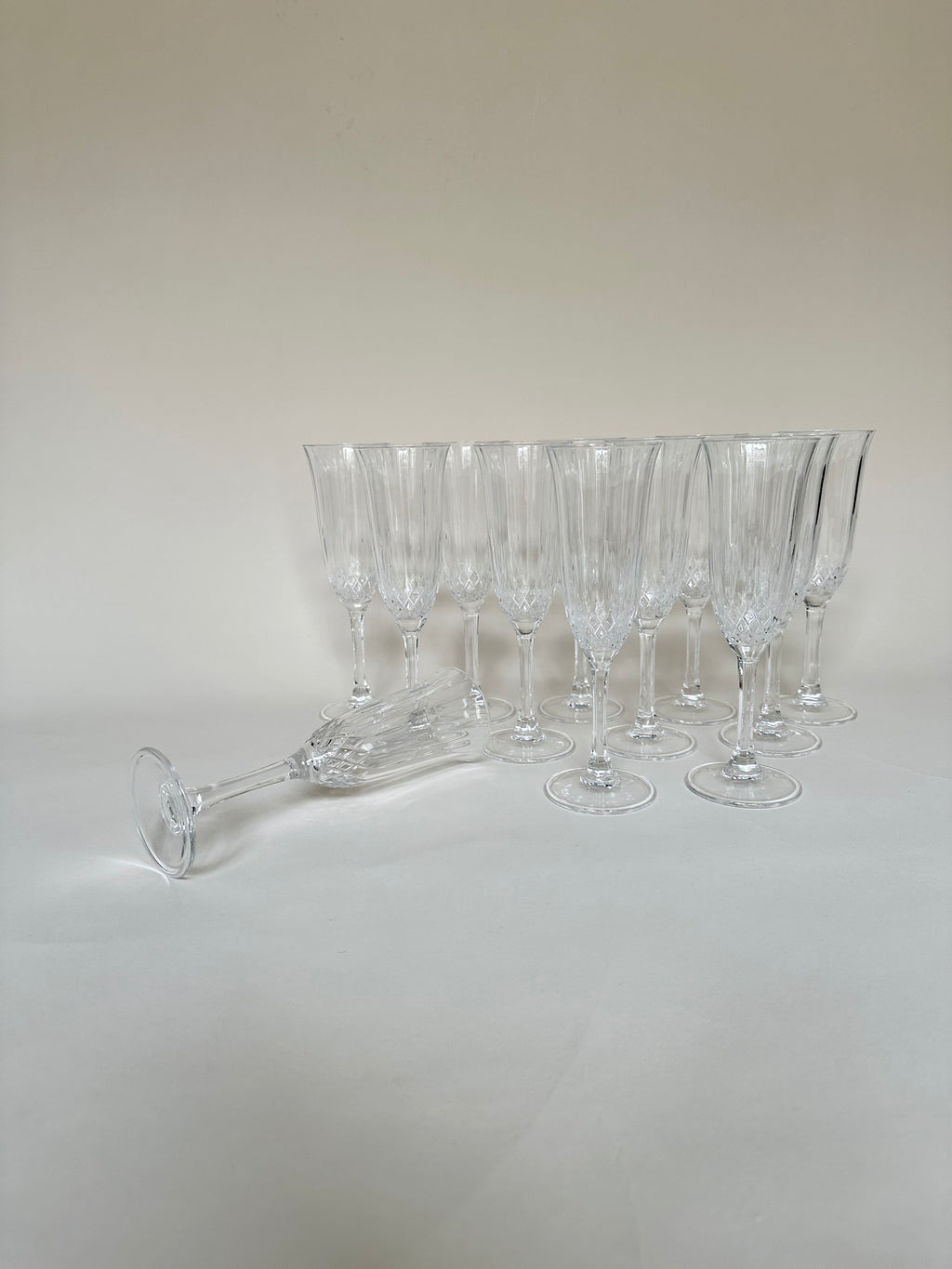 Set de 12 flûtes à champagne en cristal
