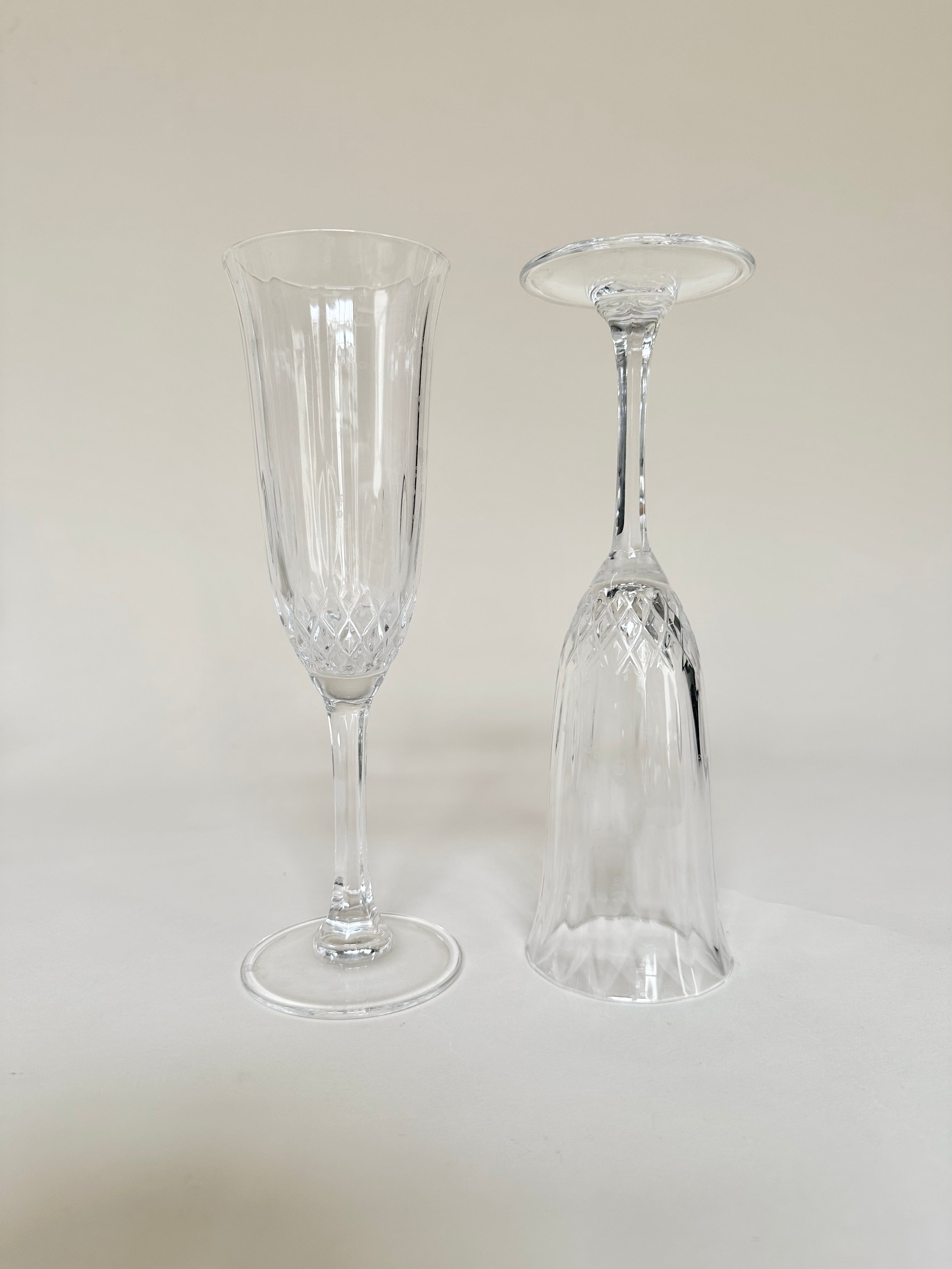 Set de 12 flûtes à champagne en cristal