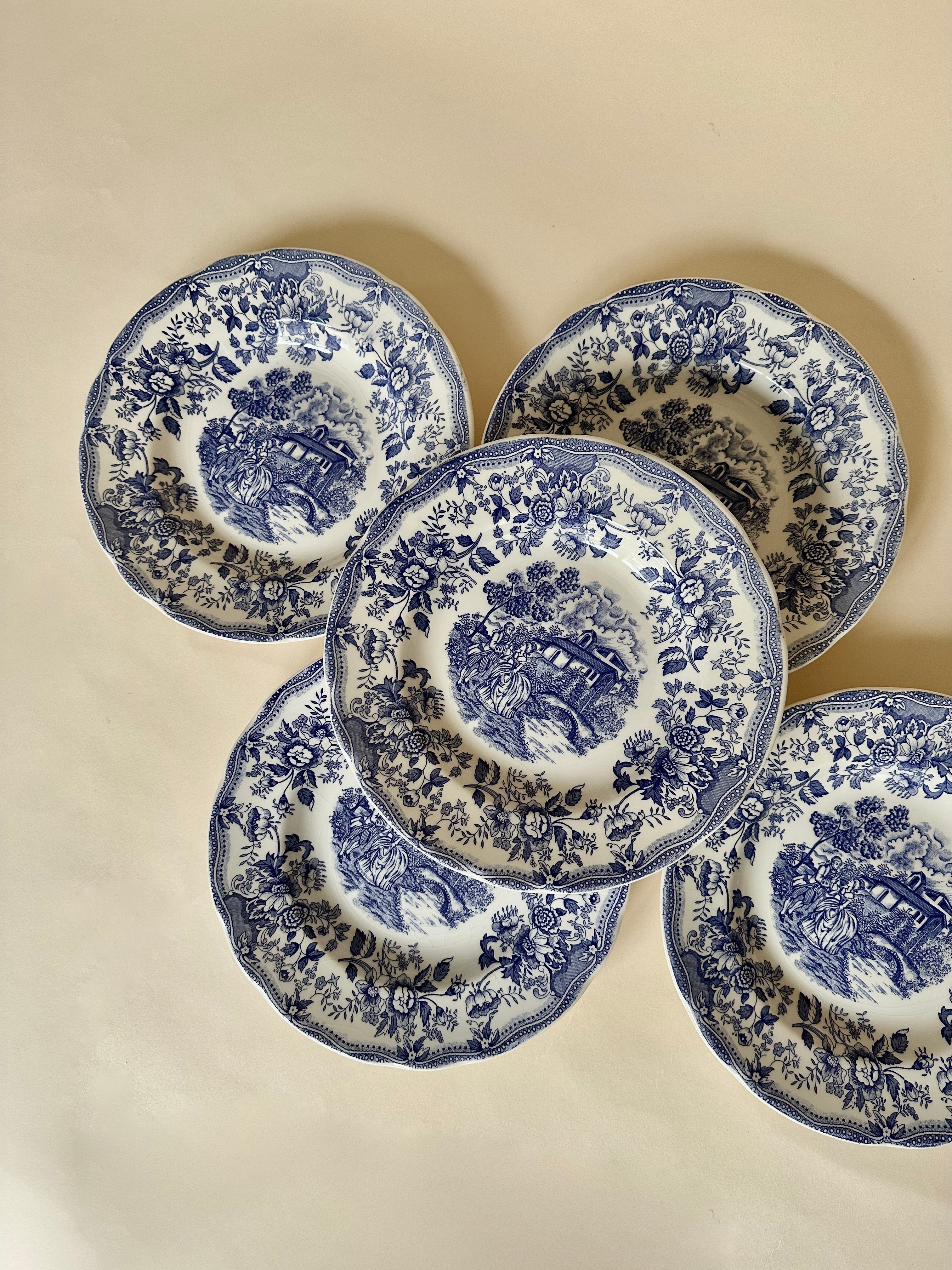 Set de cinq assiettes creuses anglaises, en céramique ironstone, scène romantique