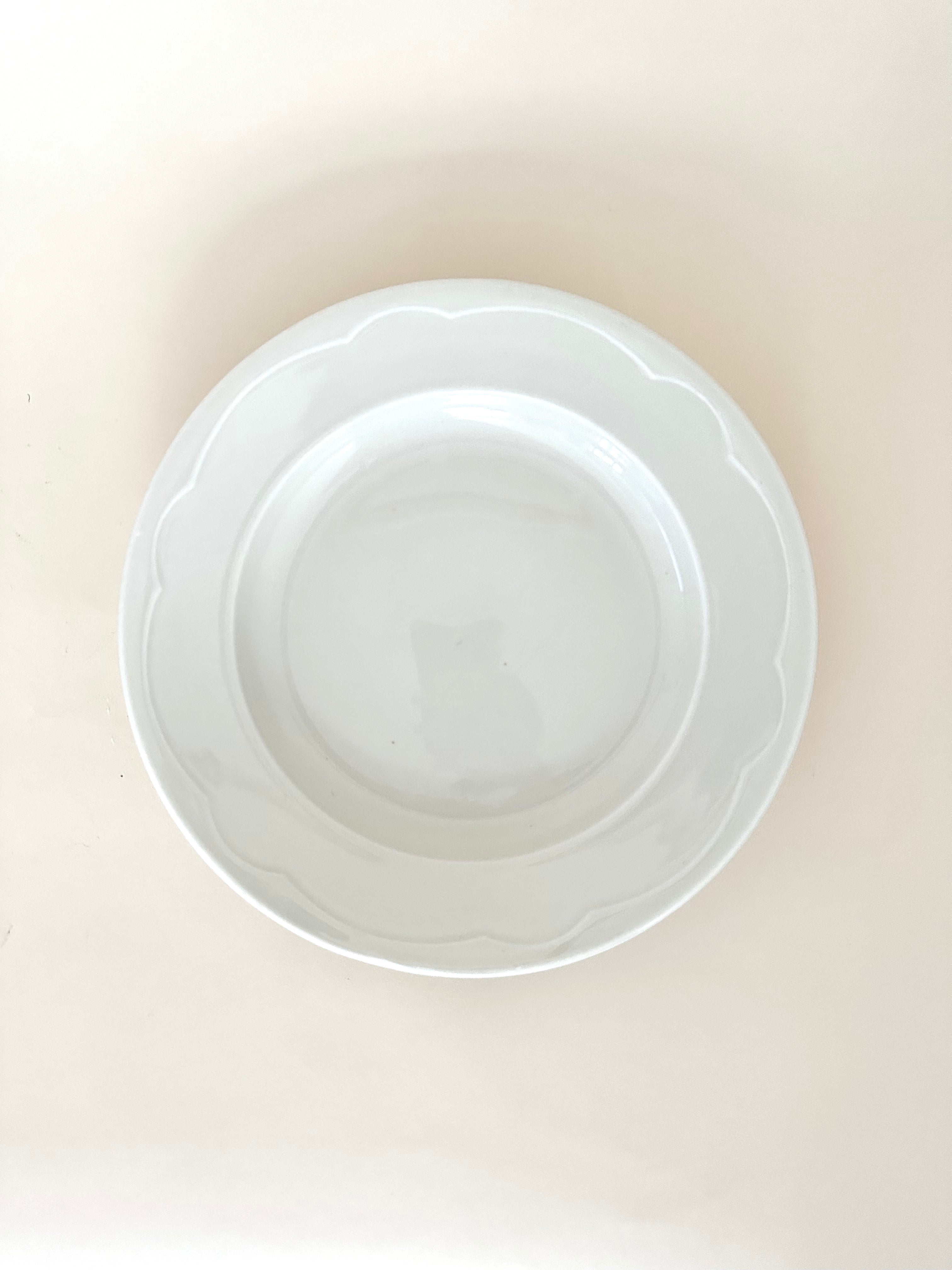 Service de six assiettes creuses en porcelaine blanche Pillivuyt