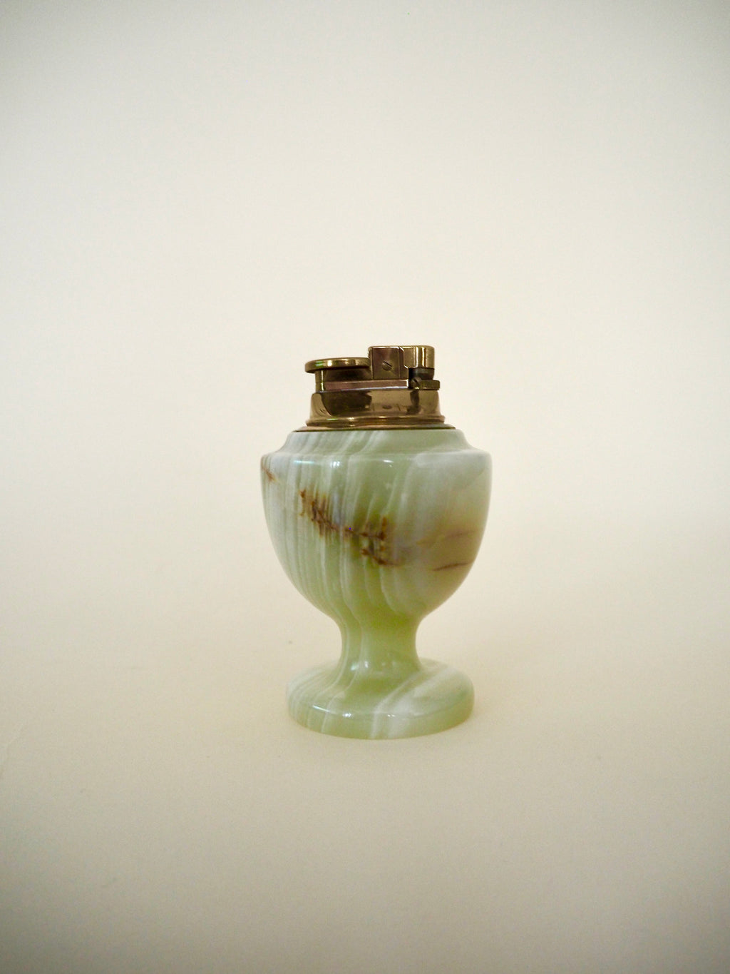 Briquet de table en onyx vert