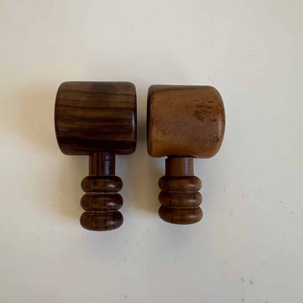 Paire de casses-noix en bois