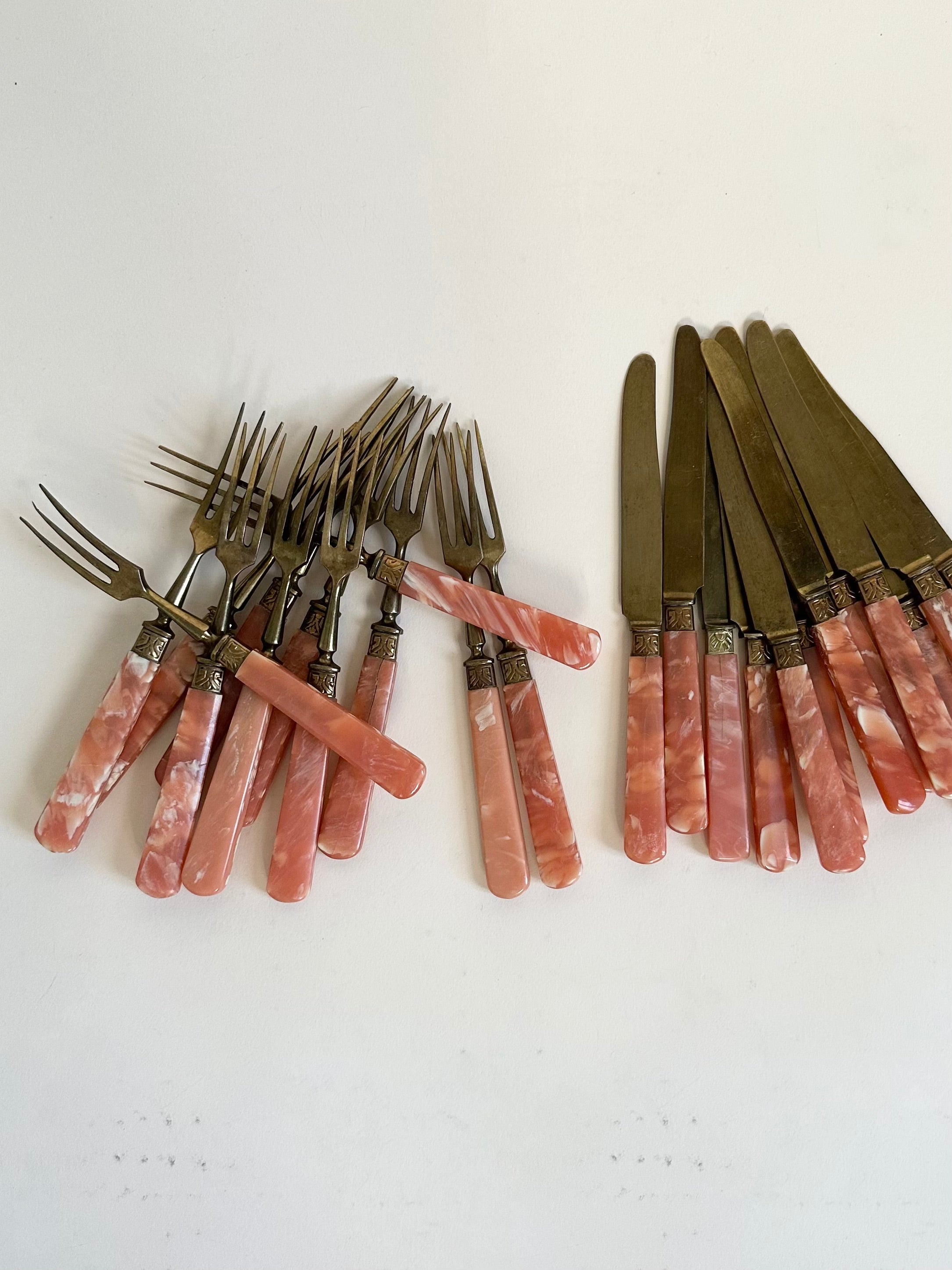 Service à dessert 24 pièces avec manches en nacre rose