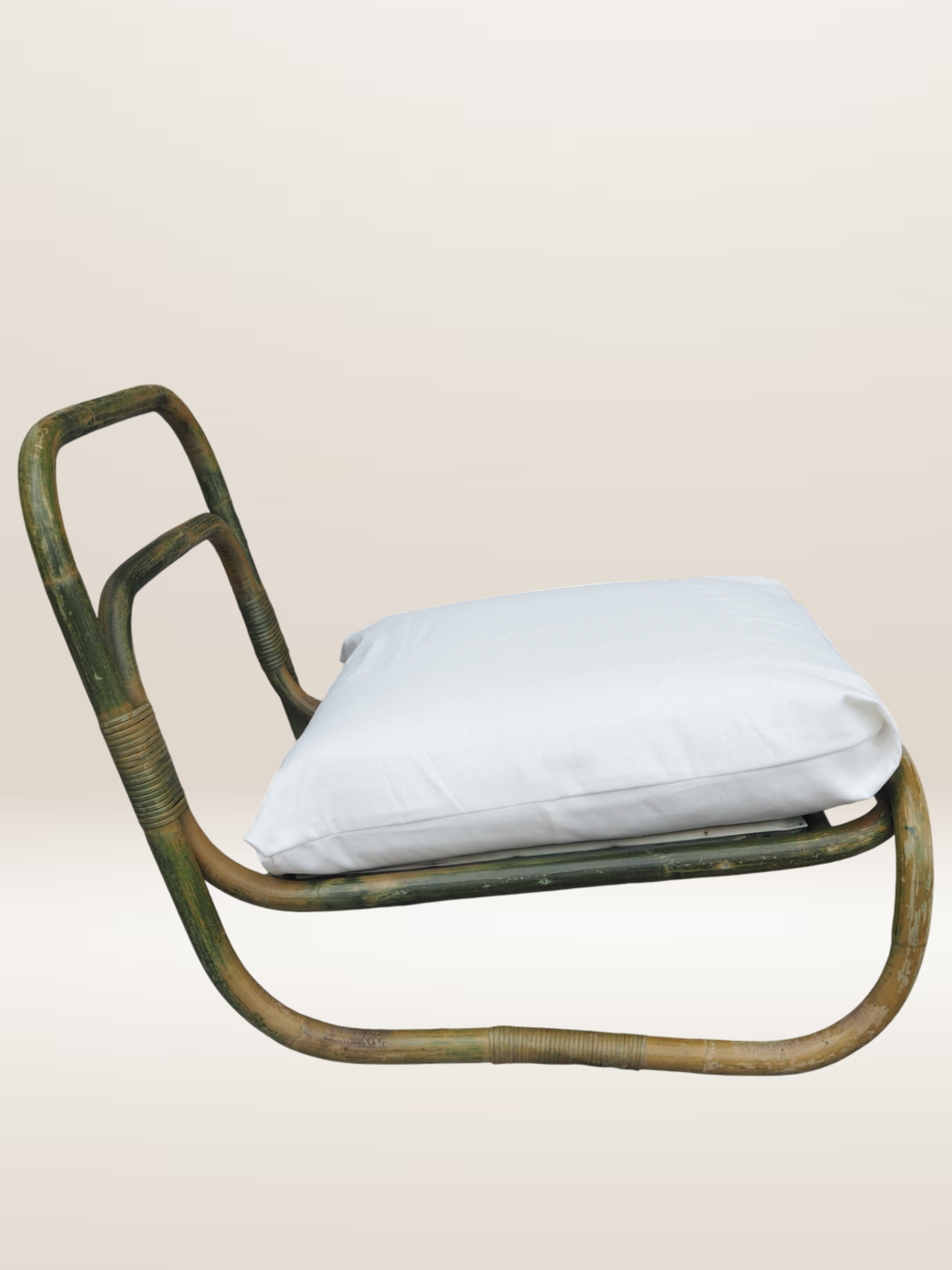 Paire de chauffeuses en bambou cintré